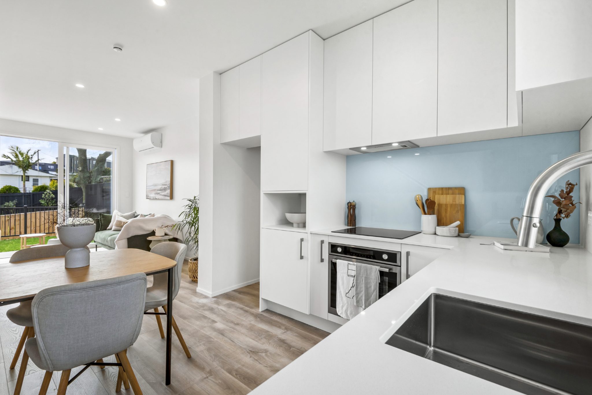 Modern Style | Boutique Living — slide 1