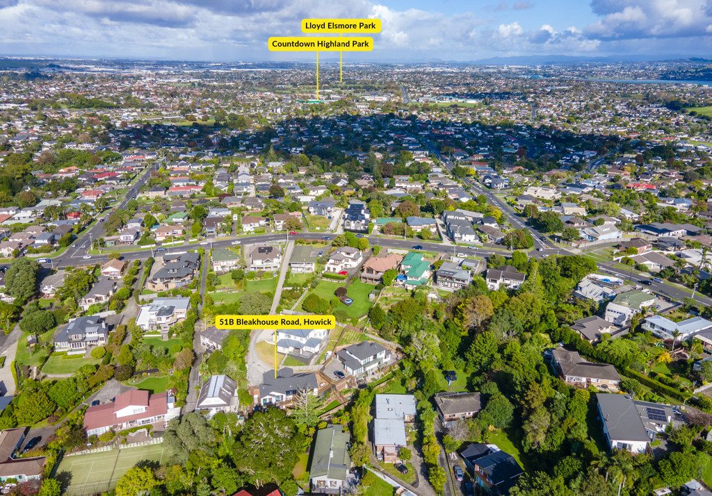 A Rare Find in Prestigious Mellons Bay — slide 32