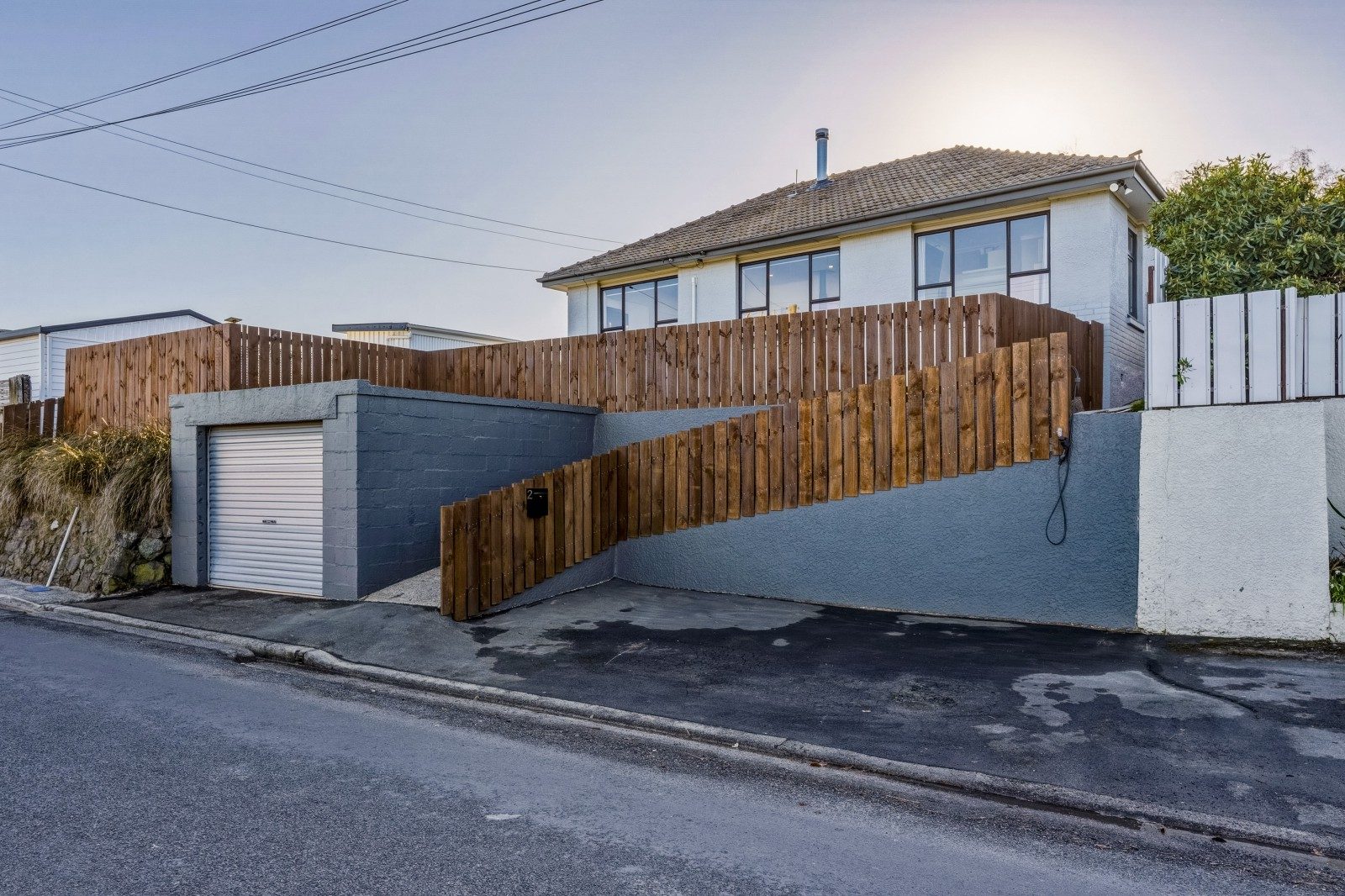 Indoor comfort, outdoor living — slide 1