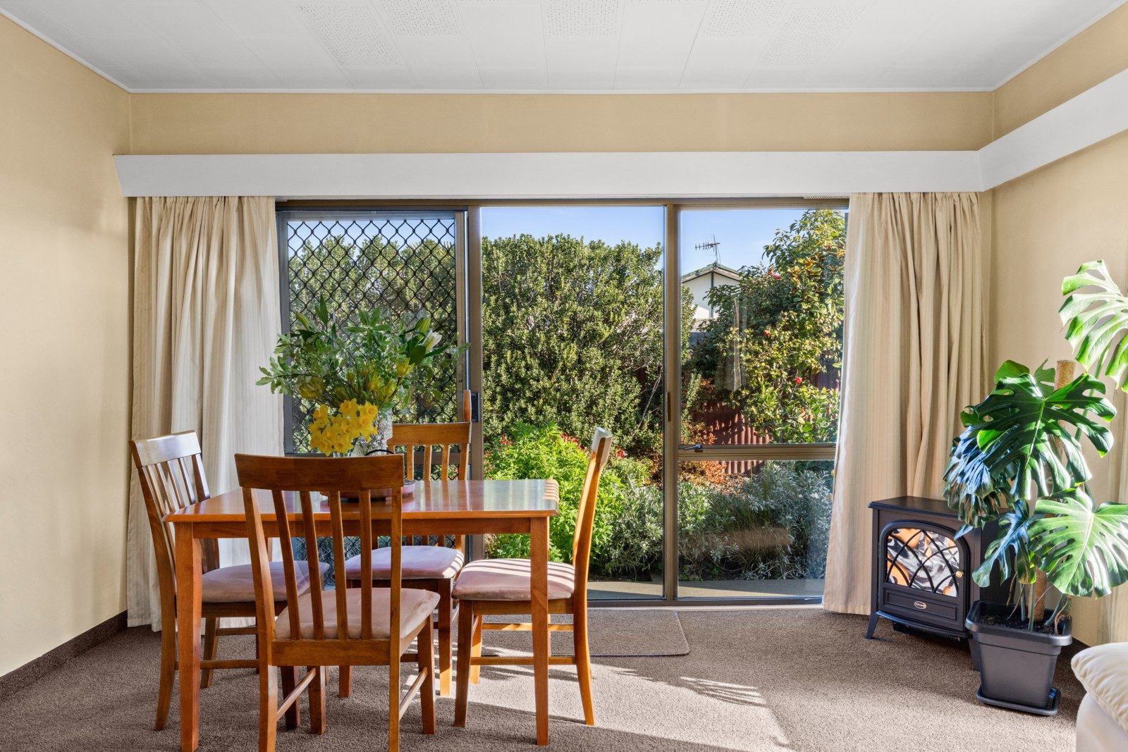 Private in Parkvale – A hidden gem — slide 2