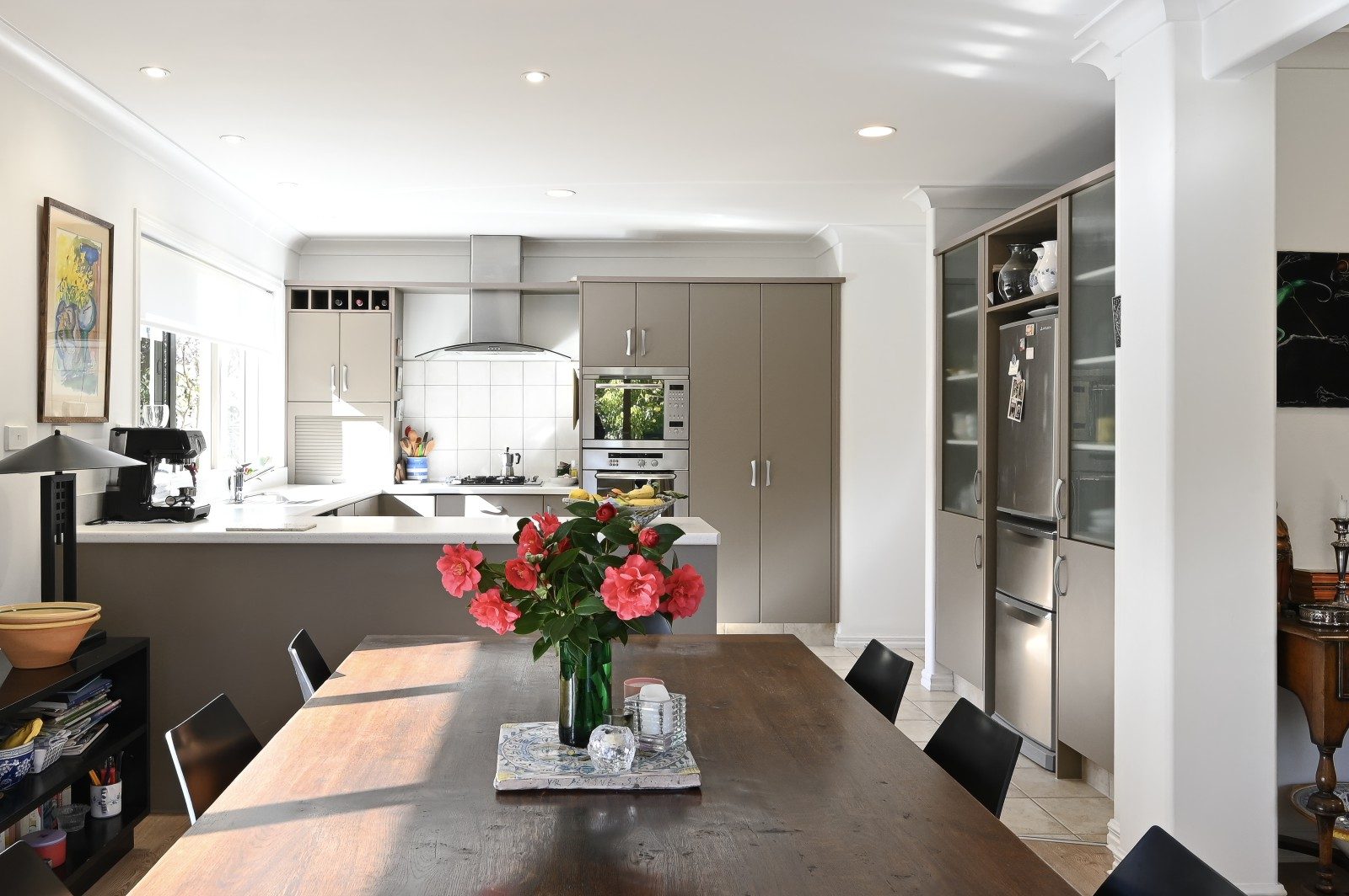 A timeless townhouse in a premier location — slide 2