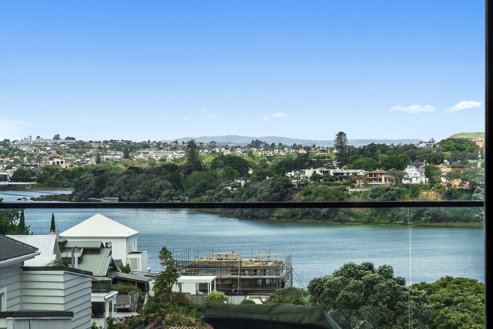 World-Class Residence – Heart of Parnell — slide 2
