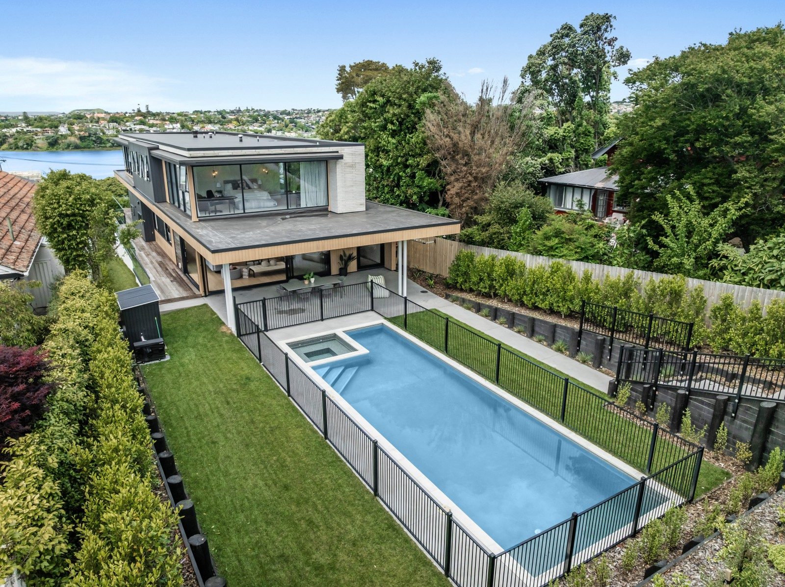 A New Benchmark for Parnell Luxury — slide 1
