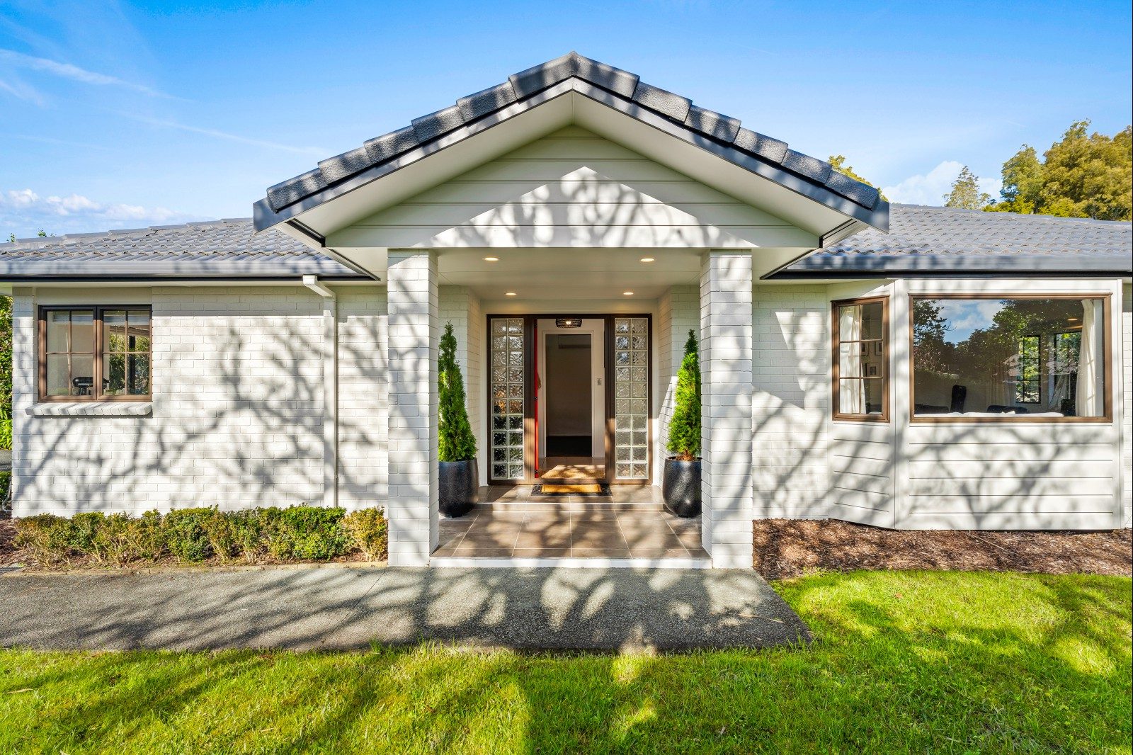 Immaculate renovation | Northwood Estate — slide 1