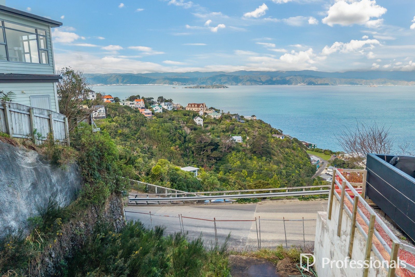 Section With Massive Views, Mortgagee Sale — slide 1
