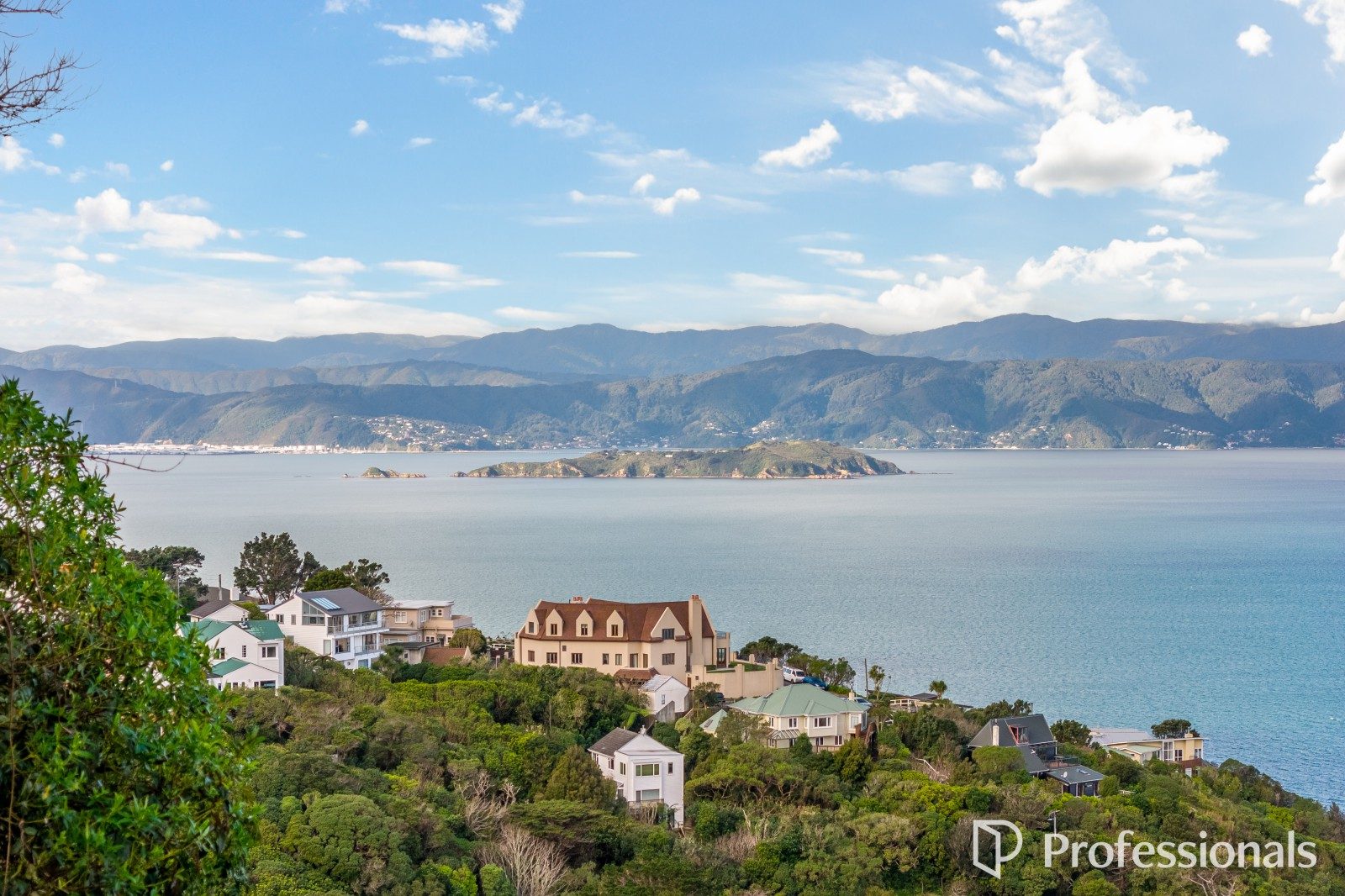 Section With Massive Views, Mortgagee Sale — slide 2