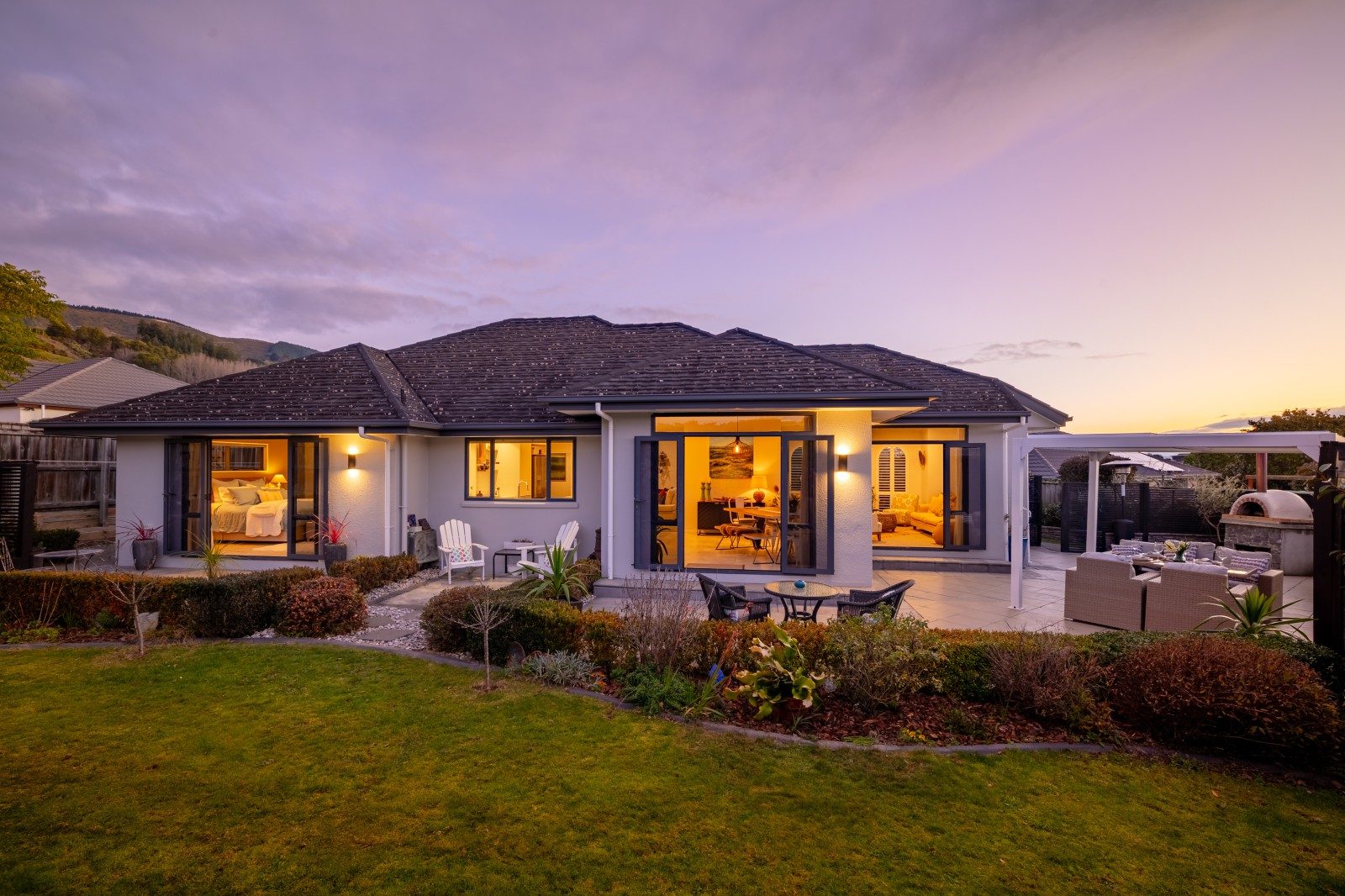 A Beautifully Renovated and Private Family Home! — slide 2
