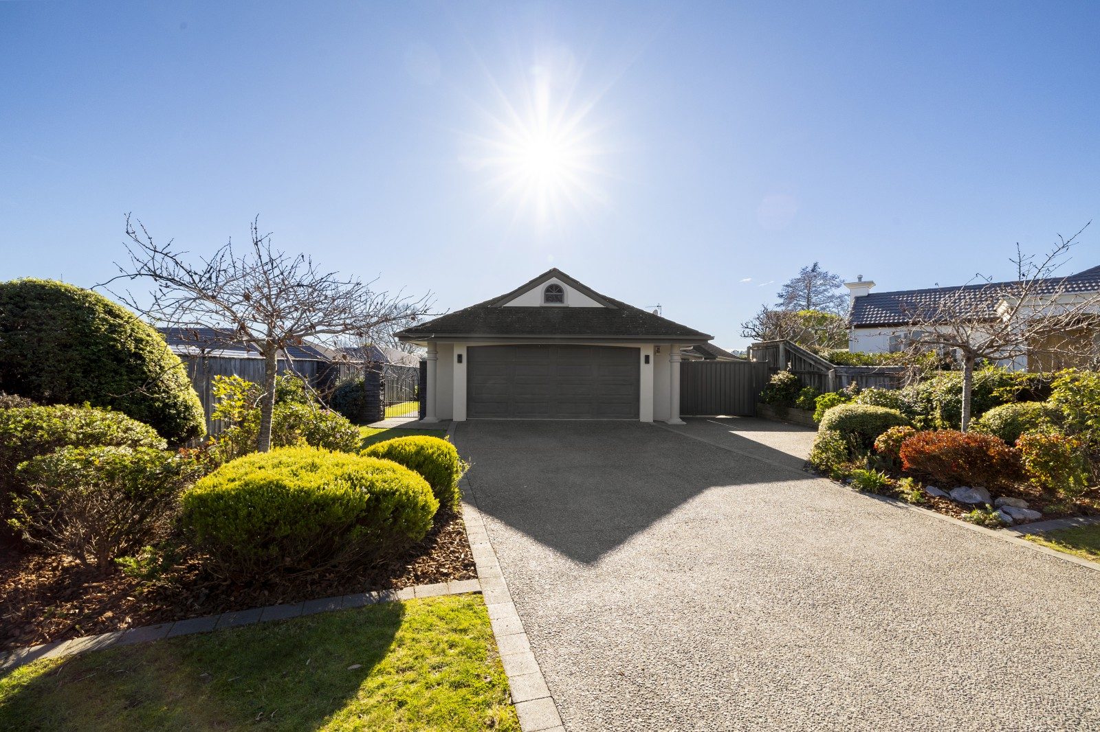 A Beautifully Renovated and Private Family Home! — slide 39