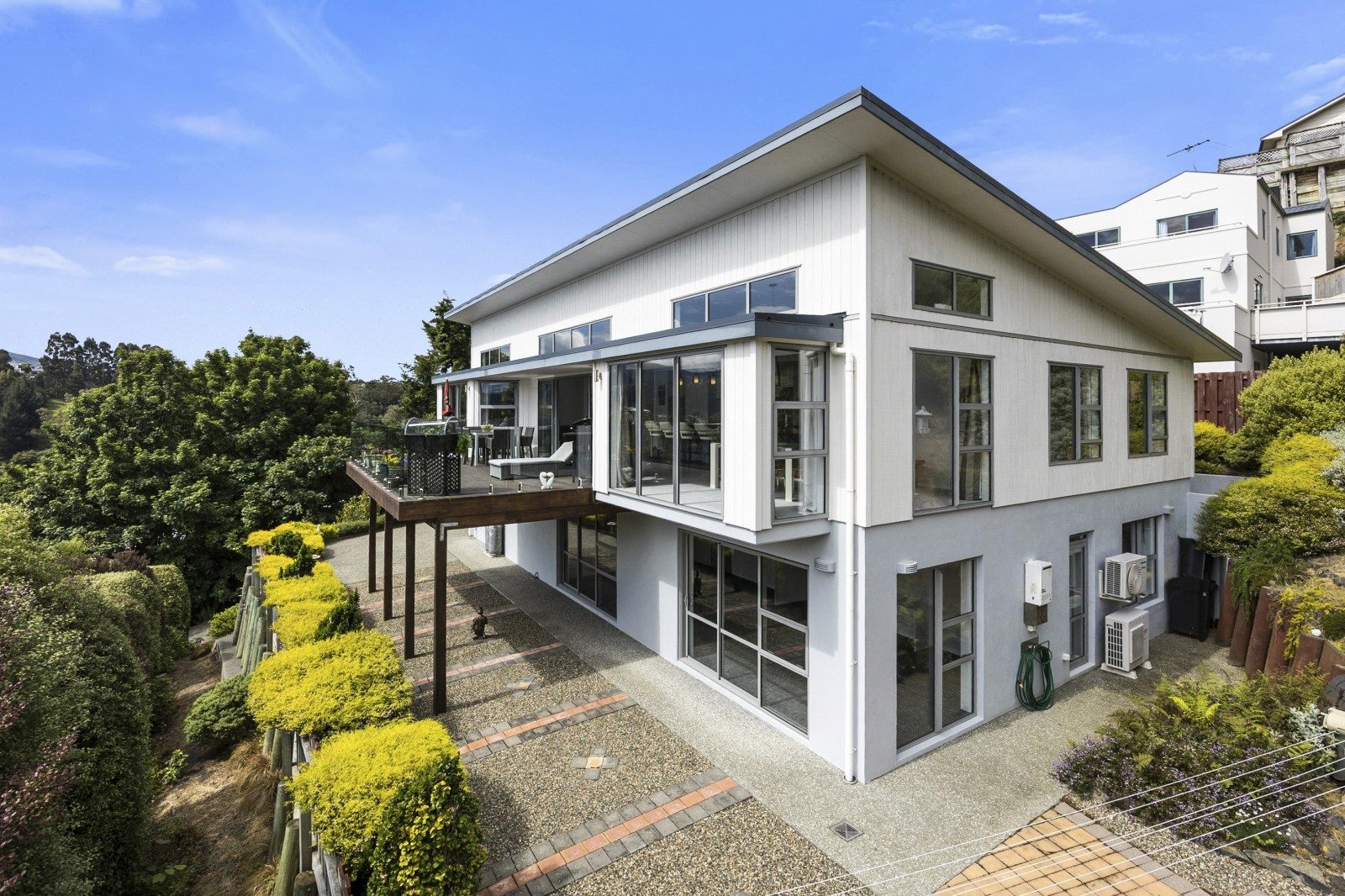 Warm, modern and spacious — slide 2