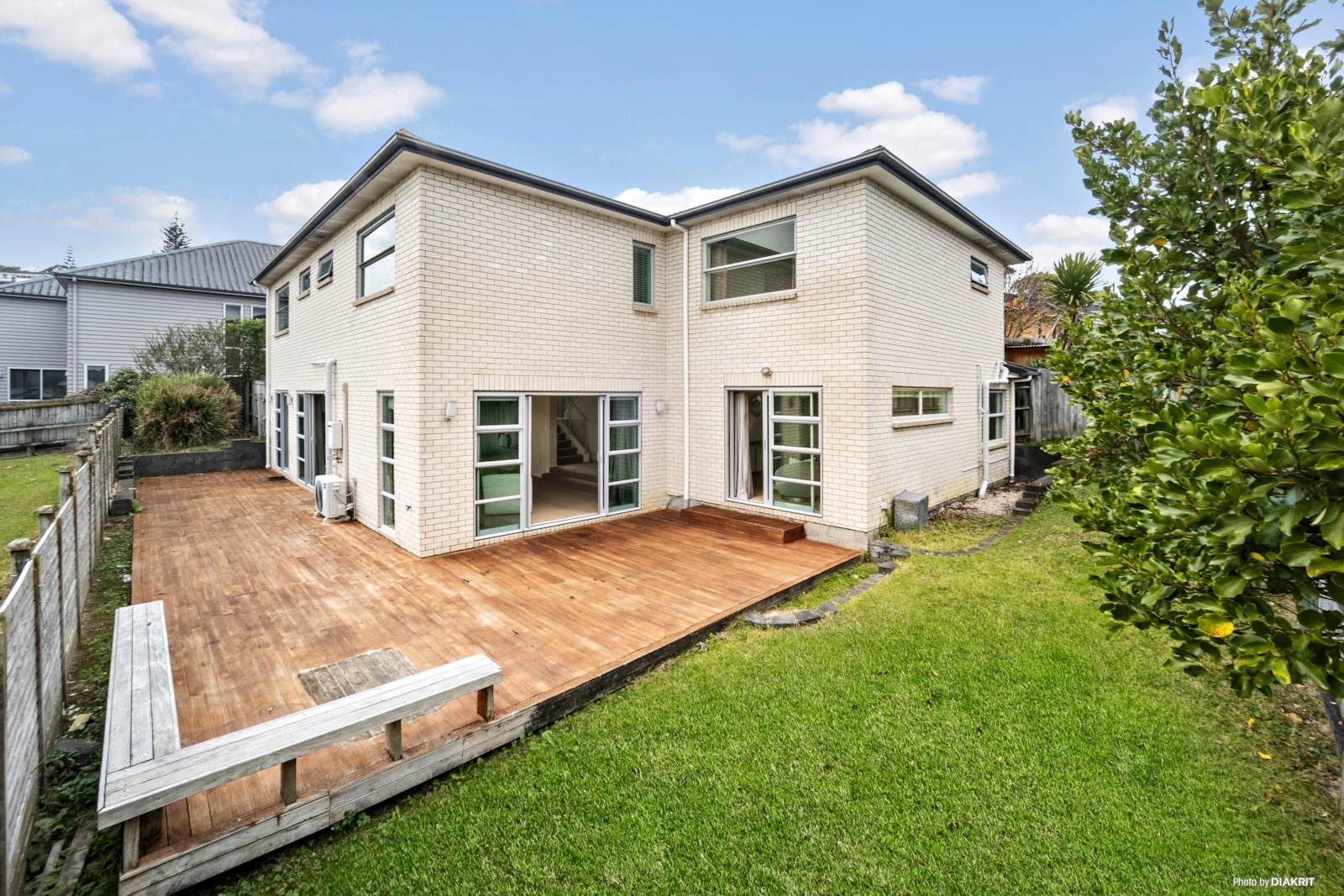 Modern Family Oasis — slide 2