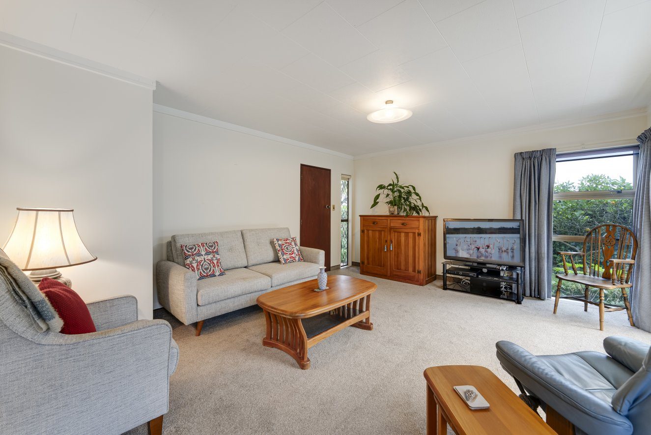 Fantastic Location, Fantastic Opportunity! — slide 2