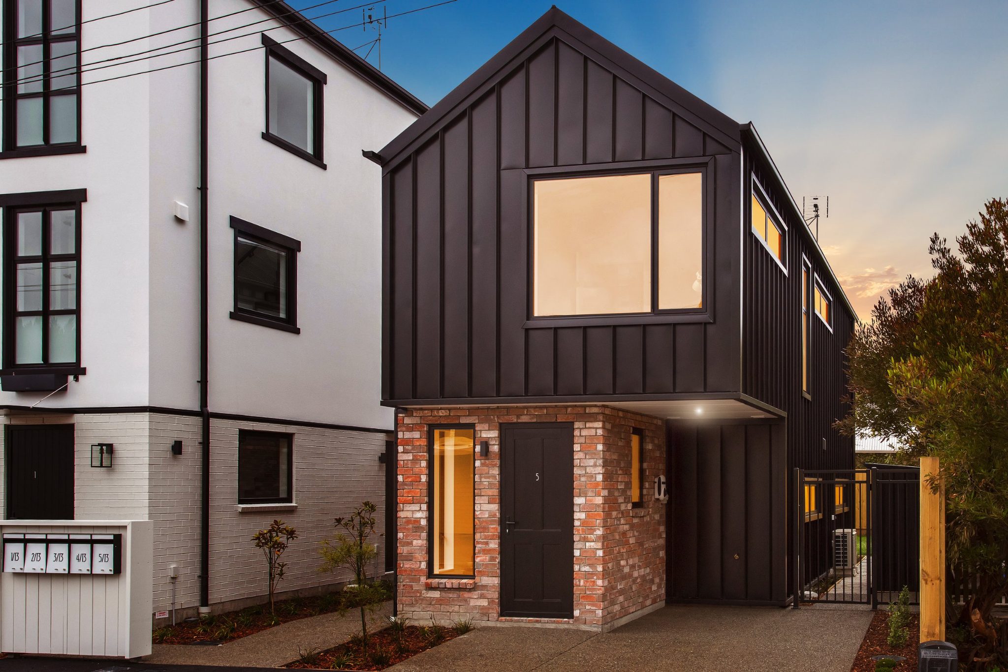 High Quality City Centre Living on Moa Place — slide 2