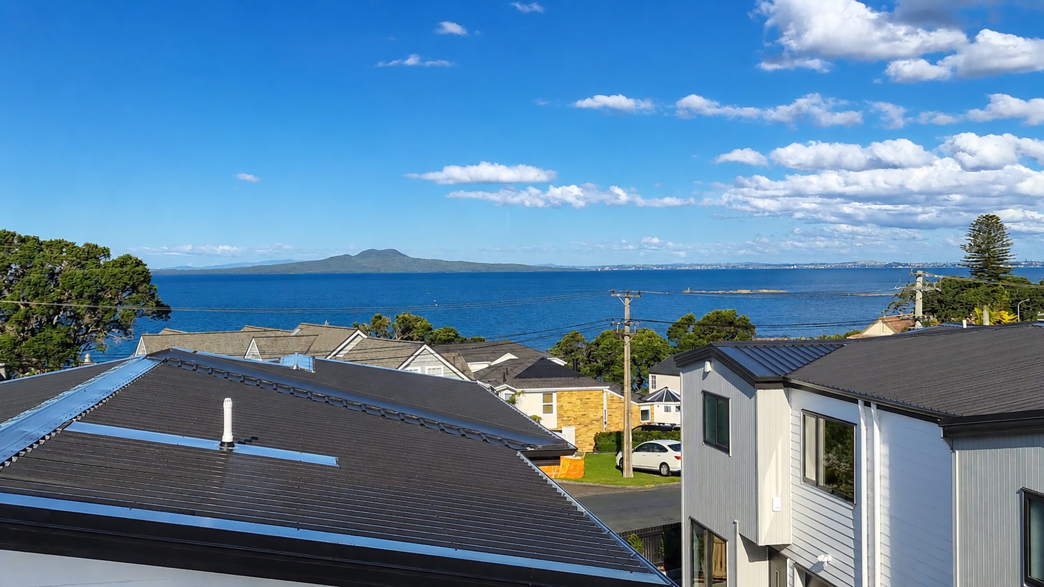 Space, Sunshine & Spectacular Sea Views — slide 2