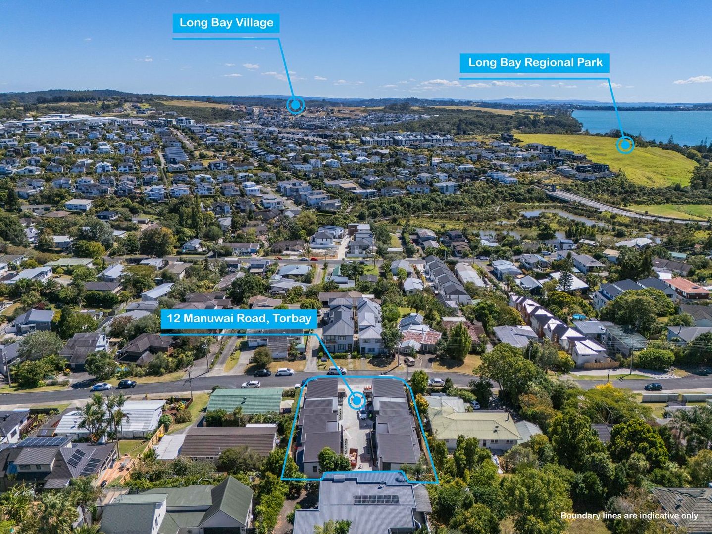 Modern 3-Bedroom Family Townhouse with Sea Views — slide 11