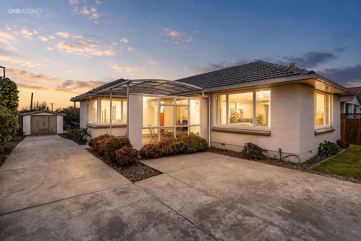 Spacious, Stylish & Perfectly Positioned — slide 28