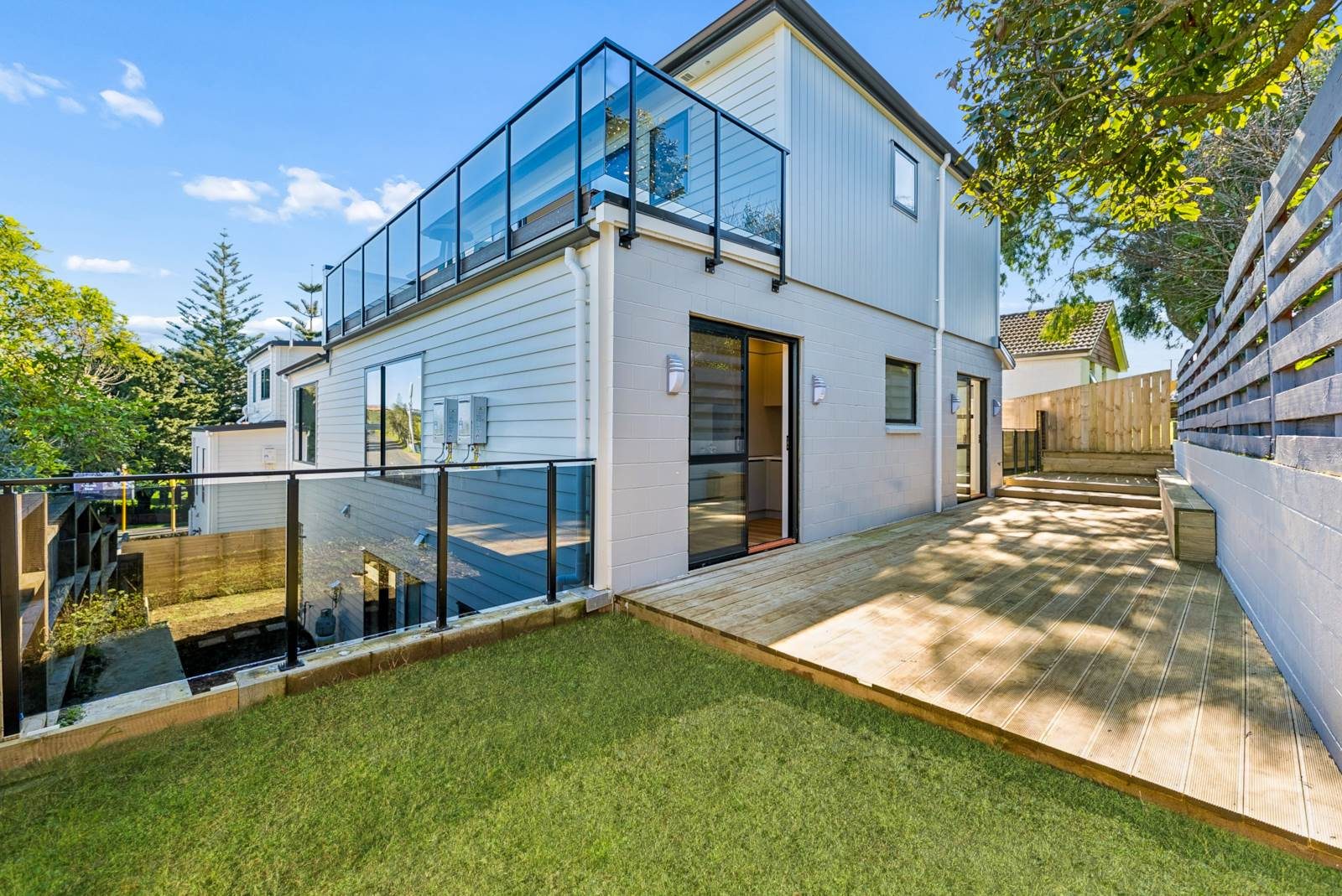 Brand-New Luxury Family Home with Harbour Views — slide 2