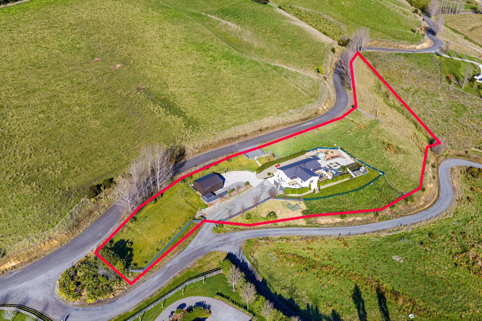 Elevated views, large shed and space — slide 40