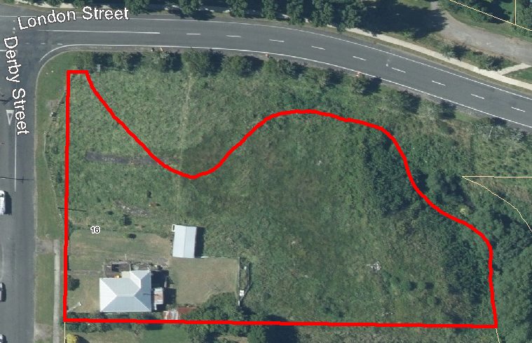 A Rare 4,401m² Corner Opportunity — slide 9