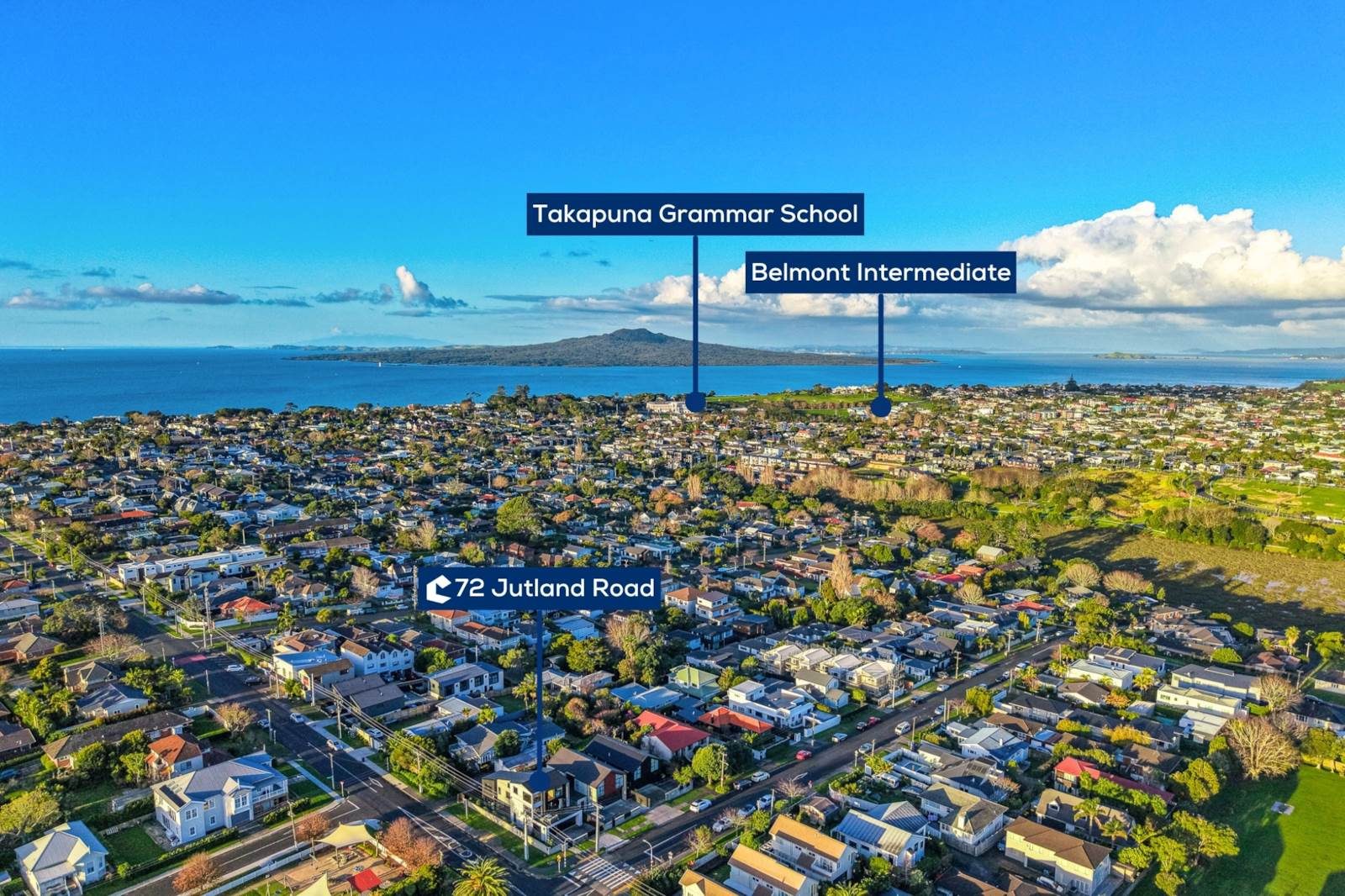 Iconic Sky Tower, Harbour Bridge & Sea Views — slide 50