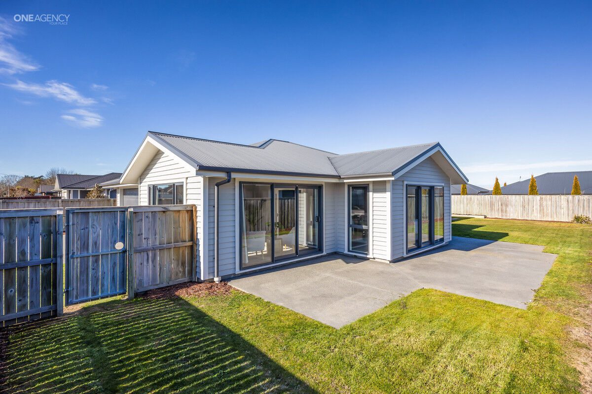 Spacious Family Living in Rangiora — slide 21