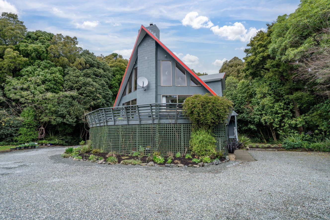 Fantastic Family Home! — slide 45