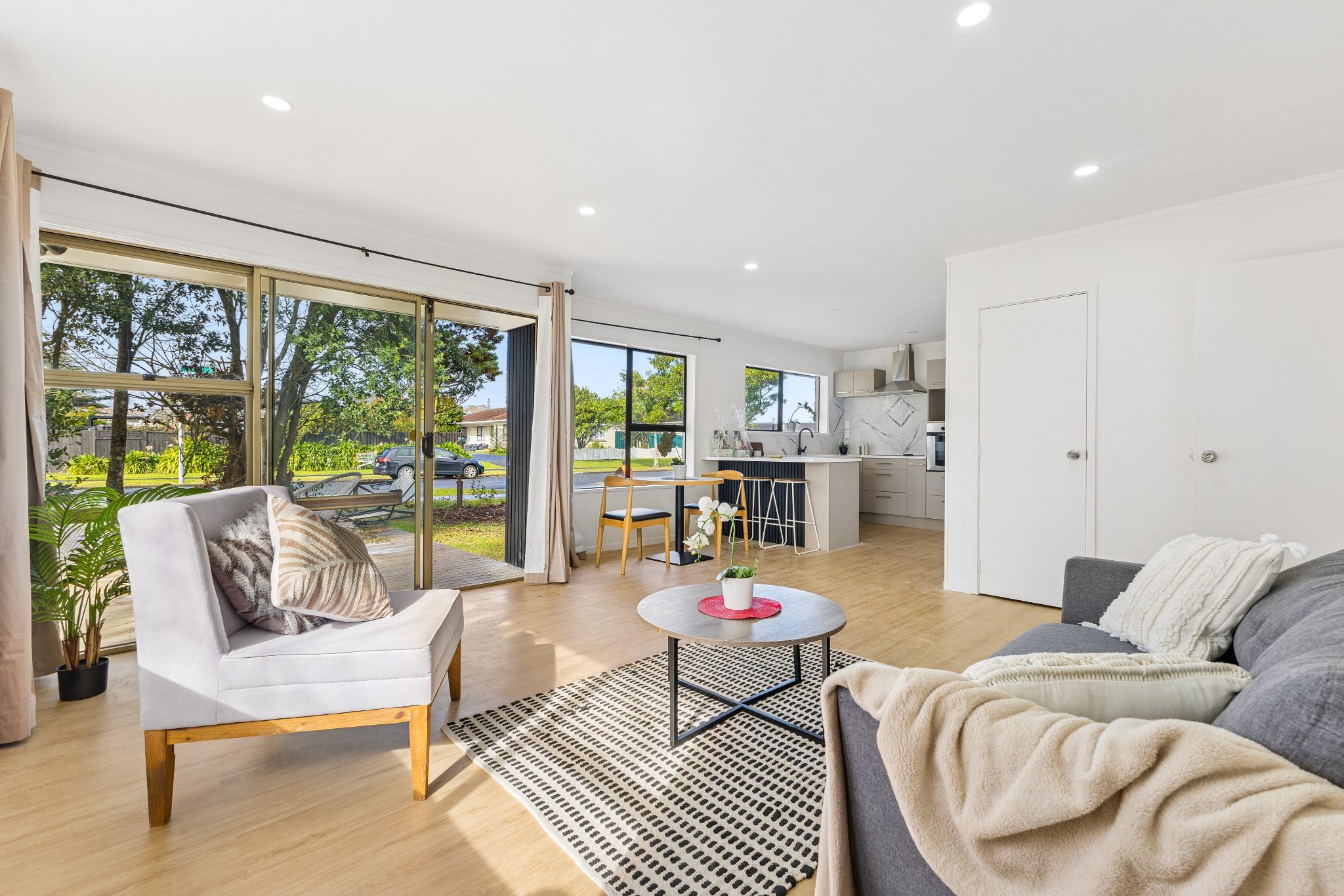 Modern Living, Amazing Value! — slide 1