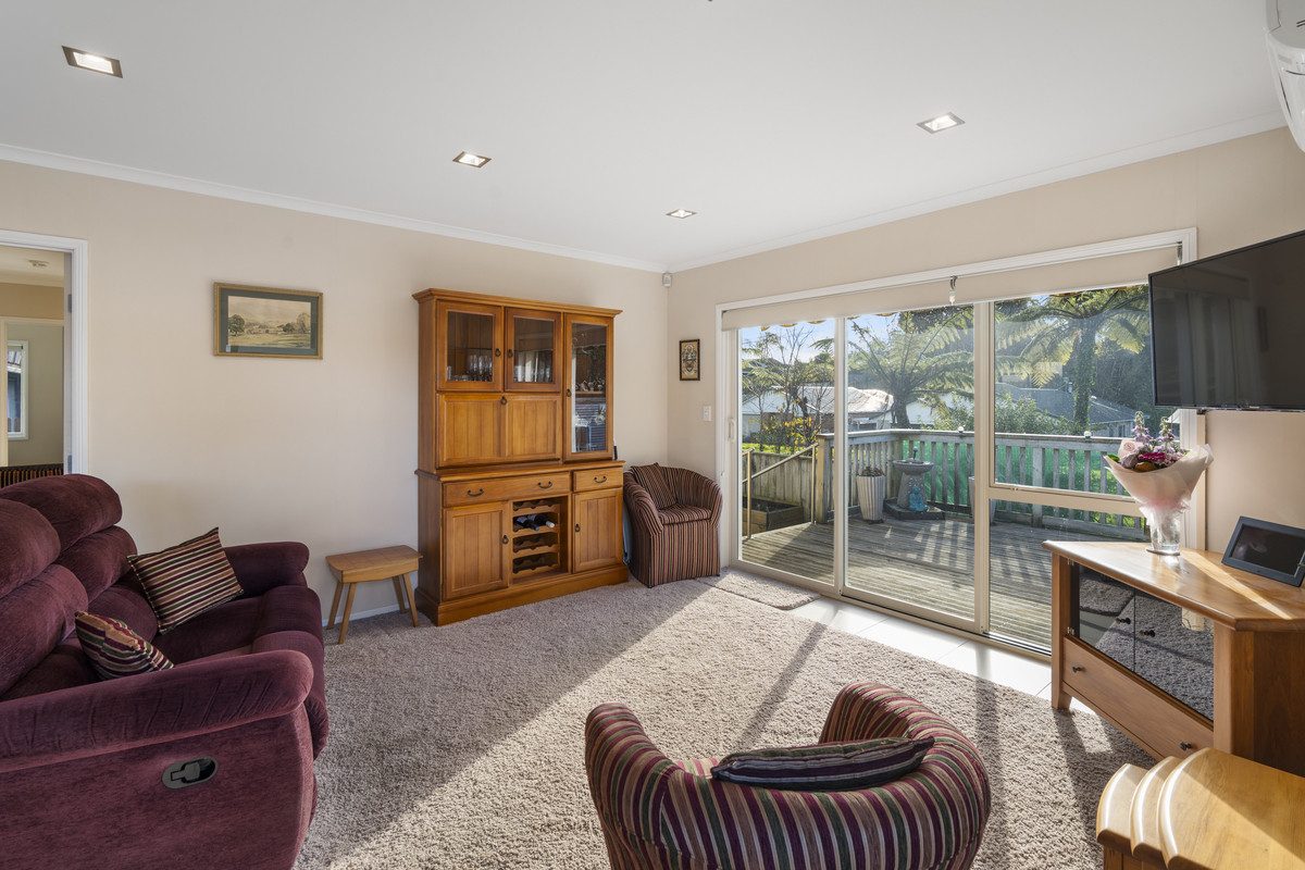 EASY CARE COMFORT IN THE HEART OF LYNMOUTH — slide 2