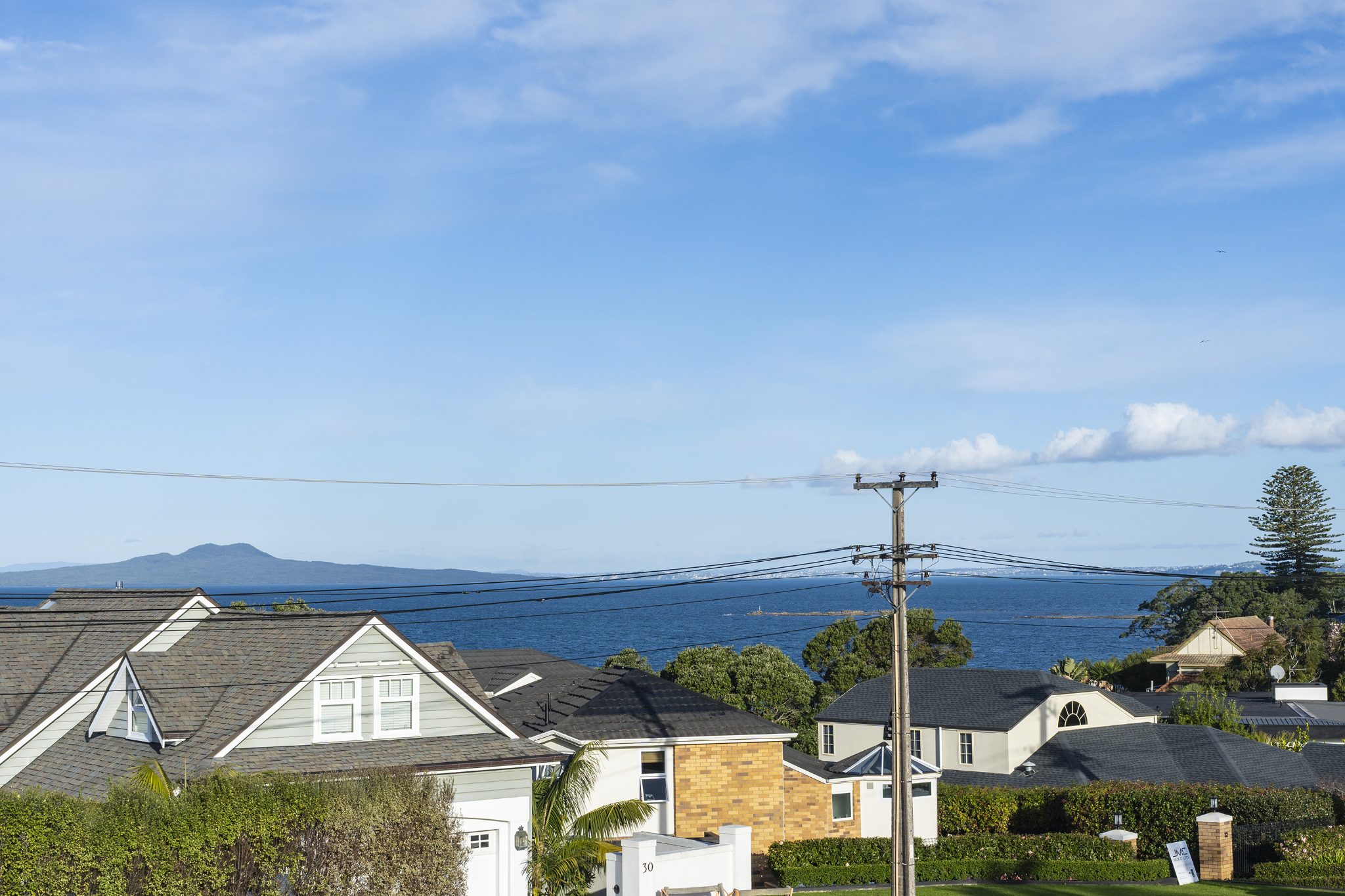 Brand-New Standalone, Freehold Coastal Living — slide 12