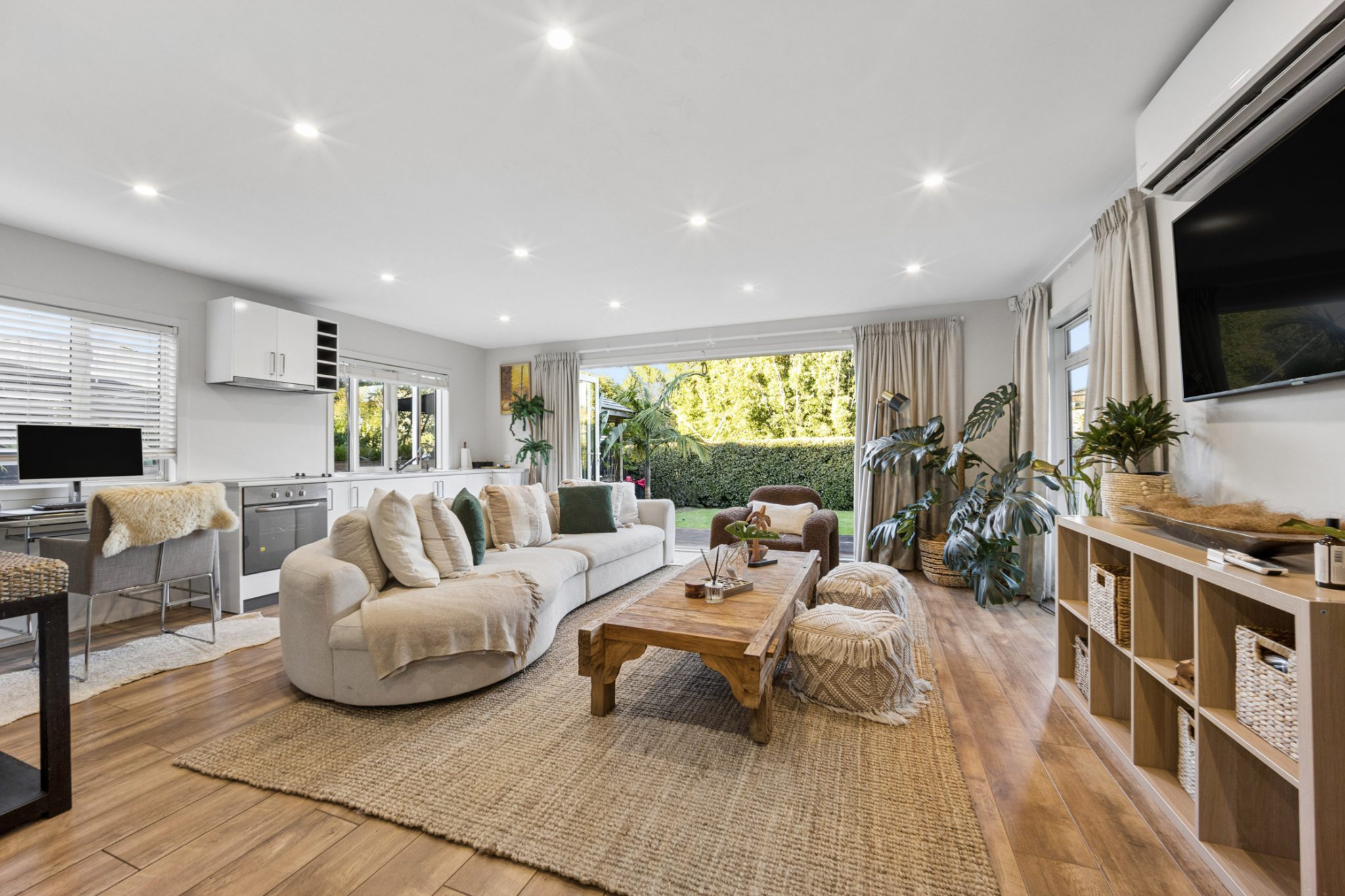 The Perfect Home for Family & Entertaining — slide 1