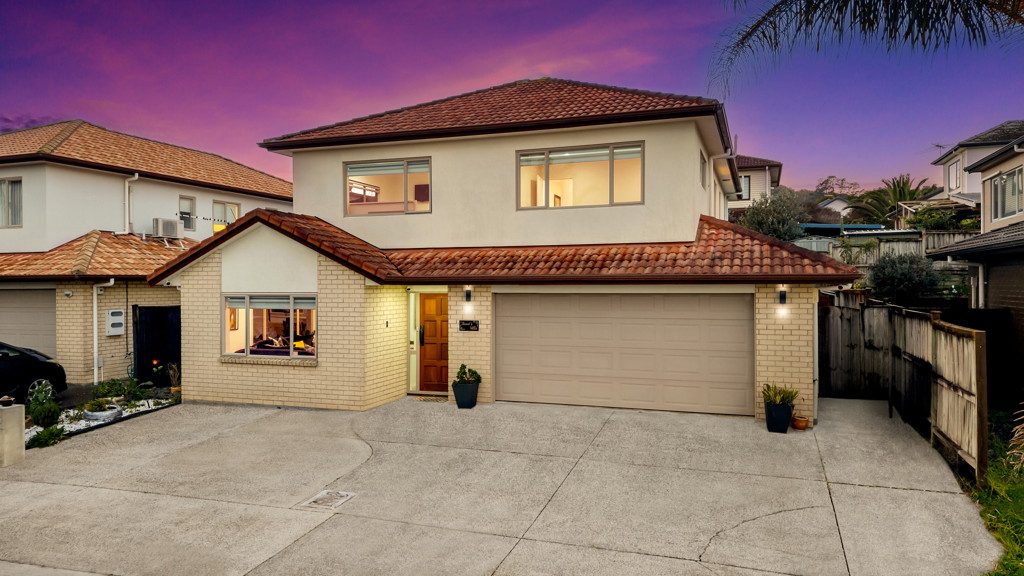 BEST VALUE RENOVATED HOME | SHARP PRICE — slide 30