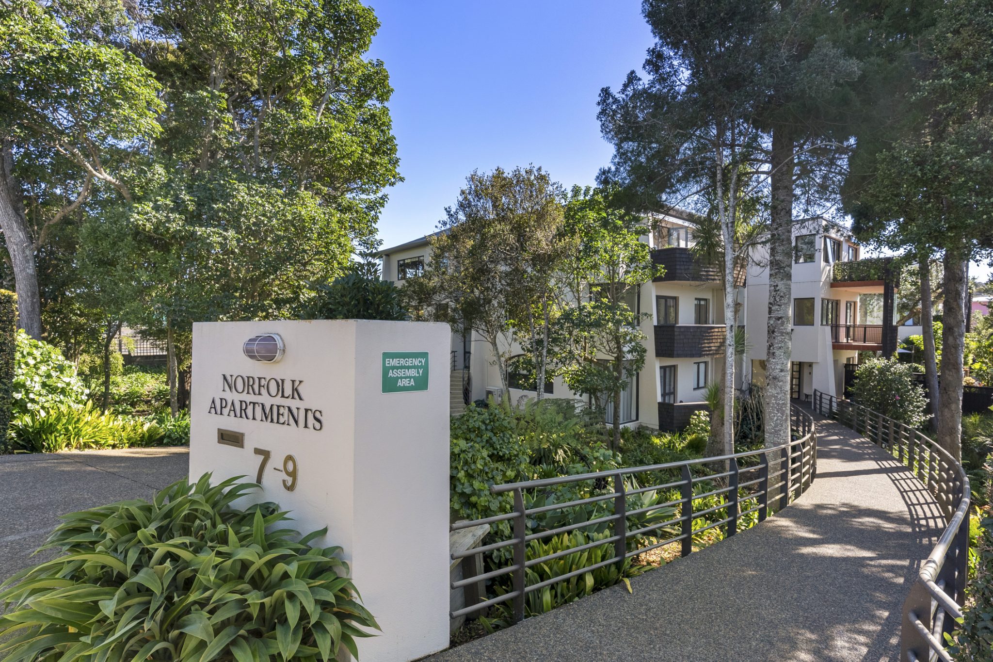 Norfolk Apartments - Retirement Village! — slide 1