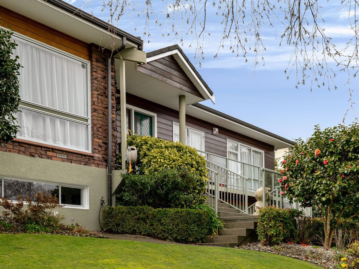 The ultimate Hokowhitu family home — slide 46