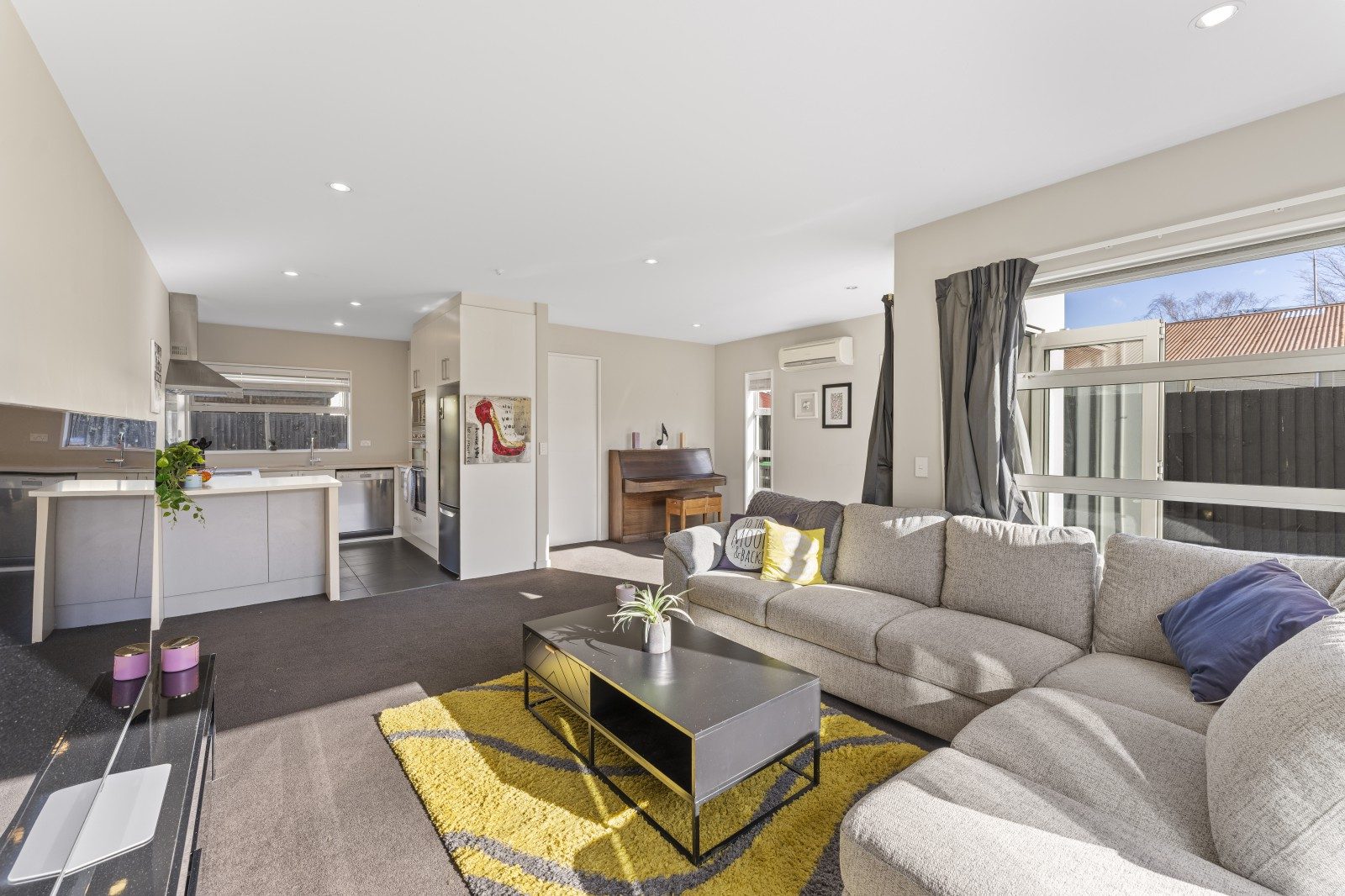 Family Living Close to the CBD — slide 2