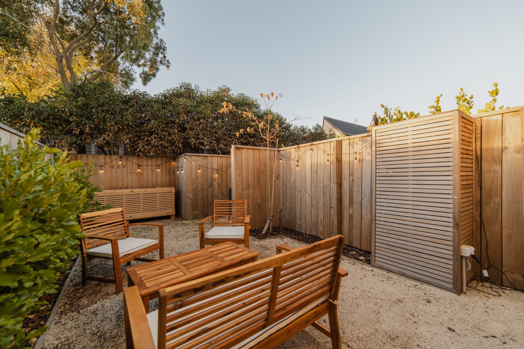 Freehold, Furnished & EV ready Near Hagley Park. — slide 2