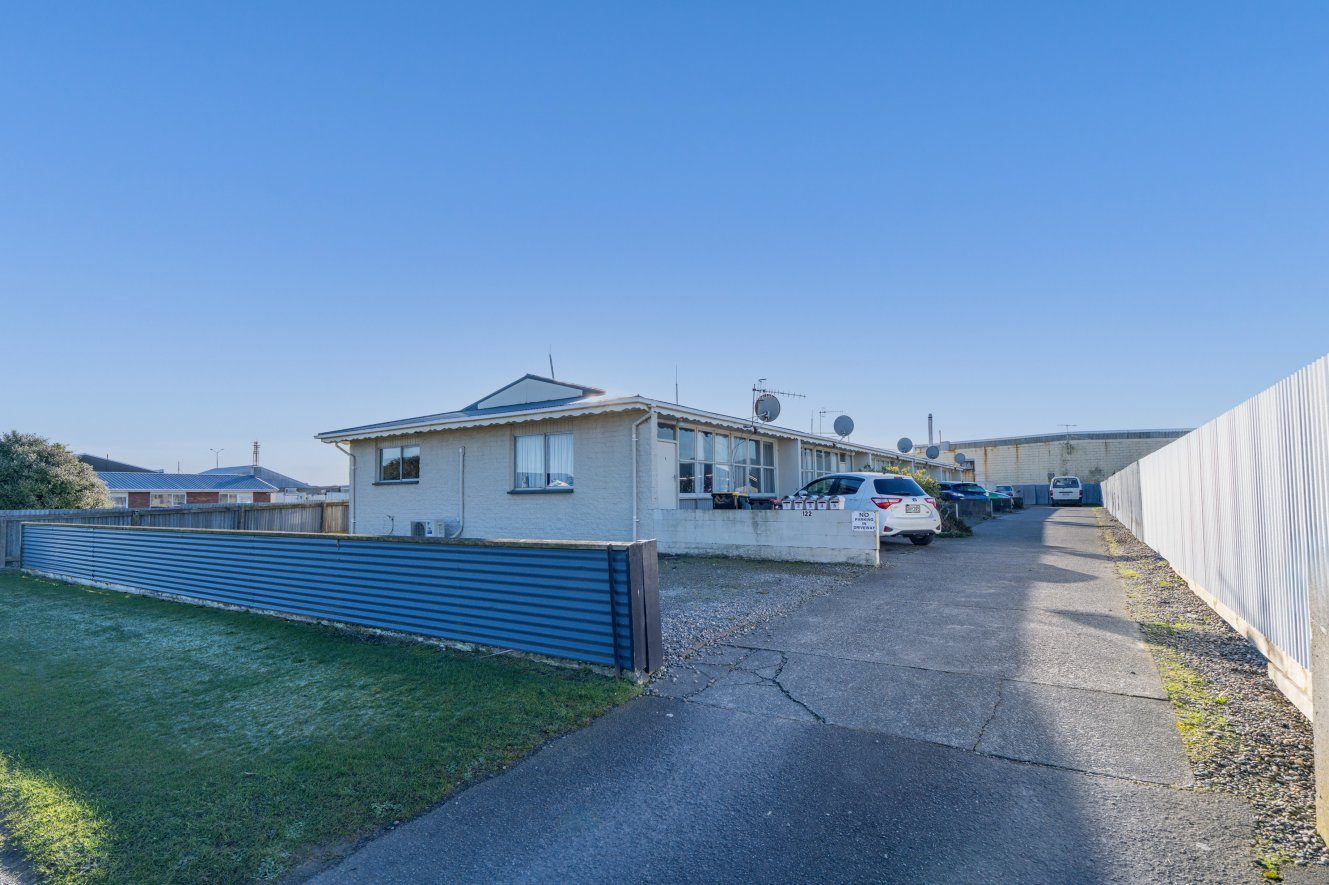 Two Bedroom Unit - Close To Town — slide 17