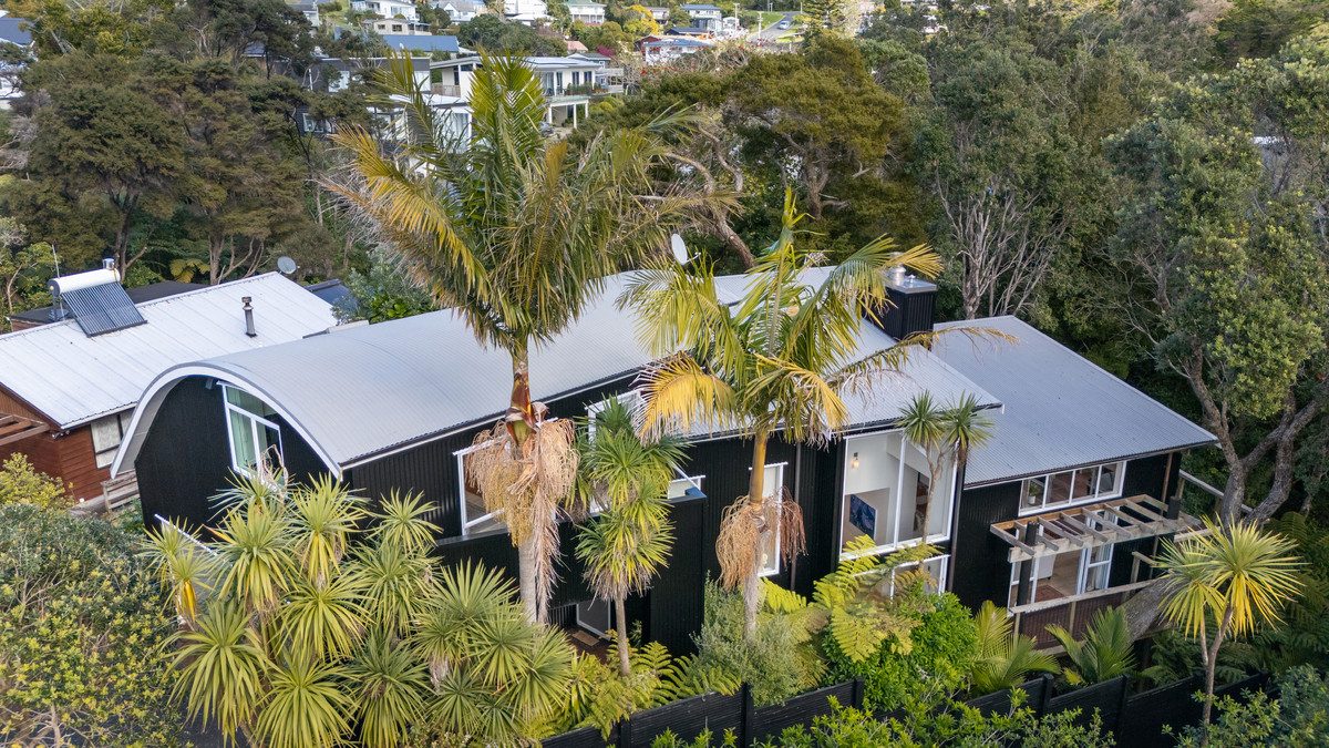 The Beach House in the Trees — slide 2