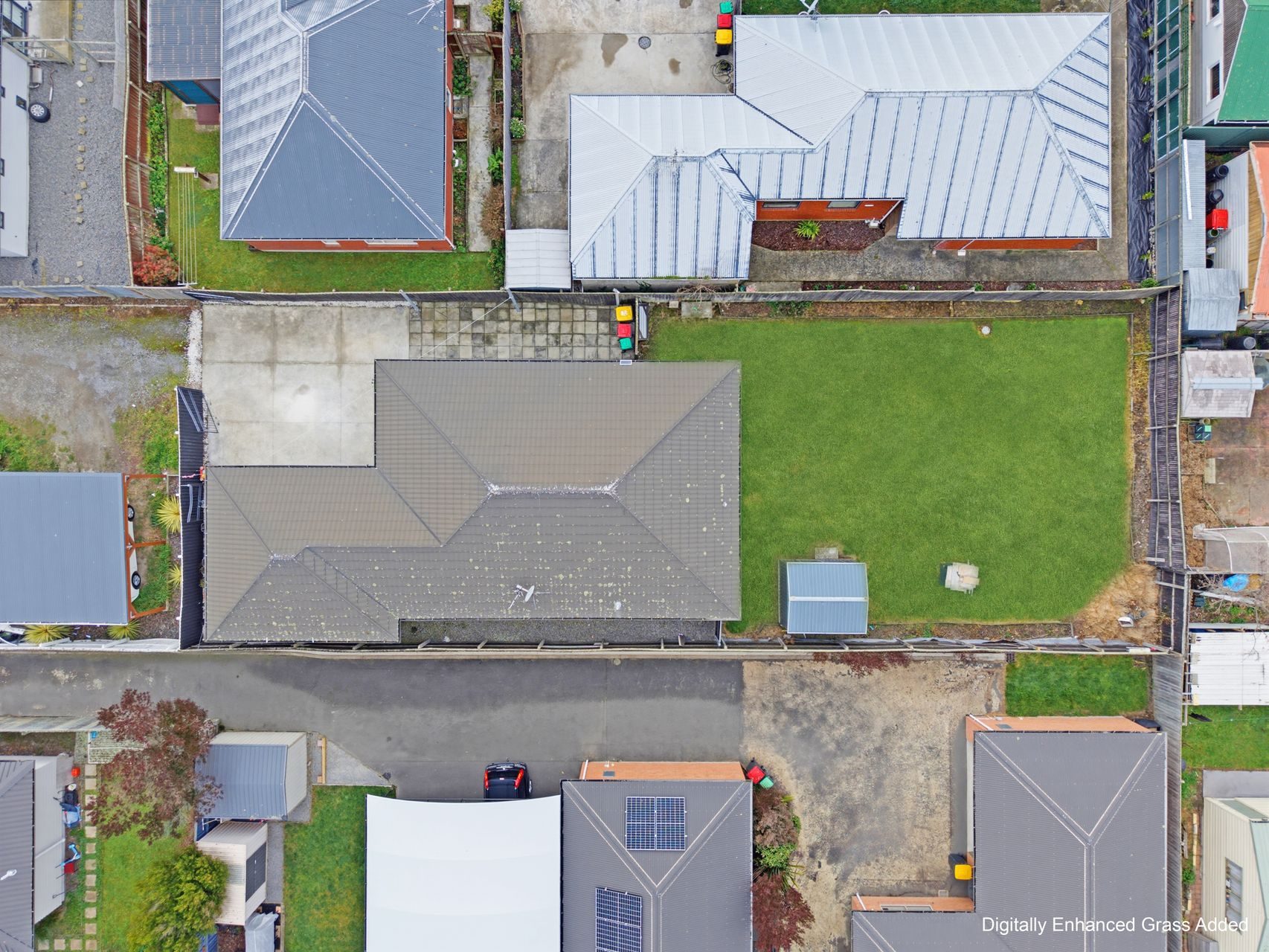 An affordable family home with BIG backyard.! — slide 2