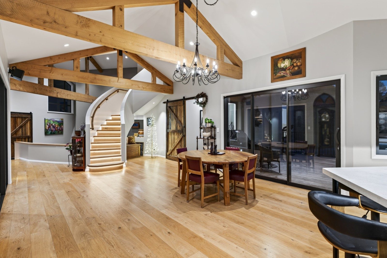 A landmark lifestyle estate in prestigious Maunu — slide 2