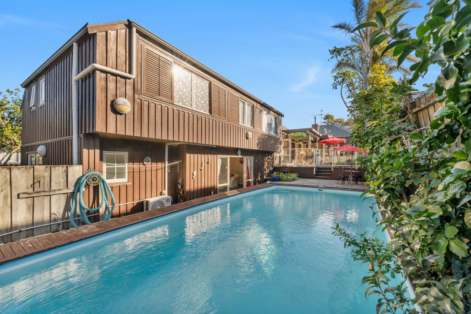 Your Private Family Sanctuary Near Lynfield Cove — slide 2
