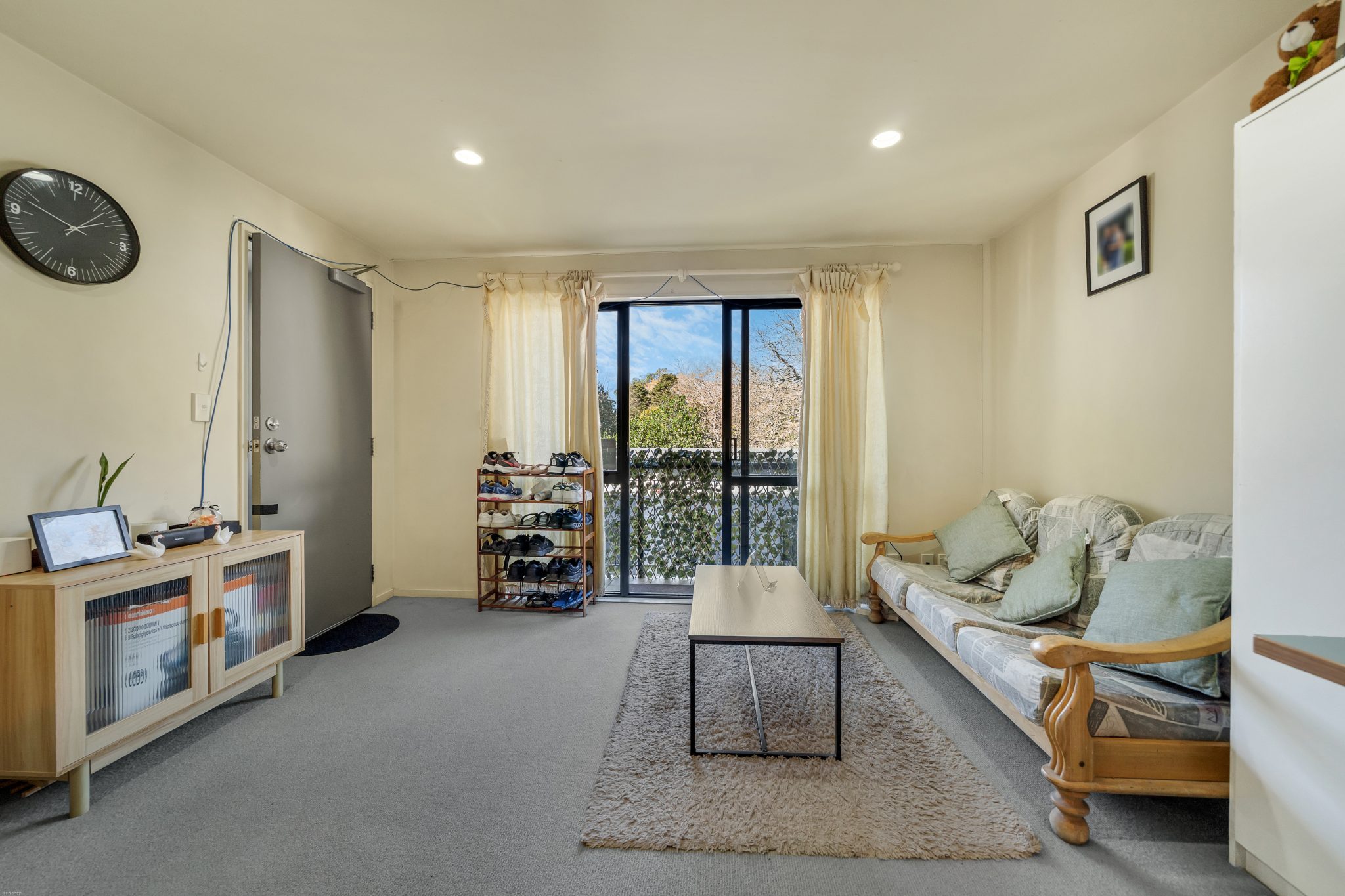 Priced to sell! Central City Gem in GSZ! — slide 2
