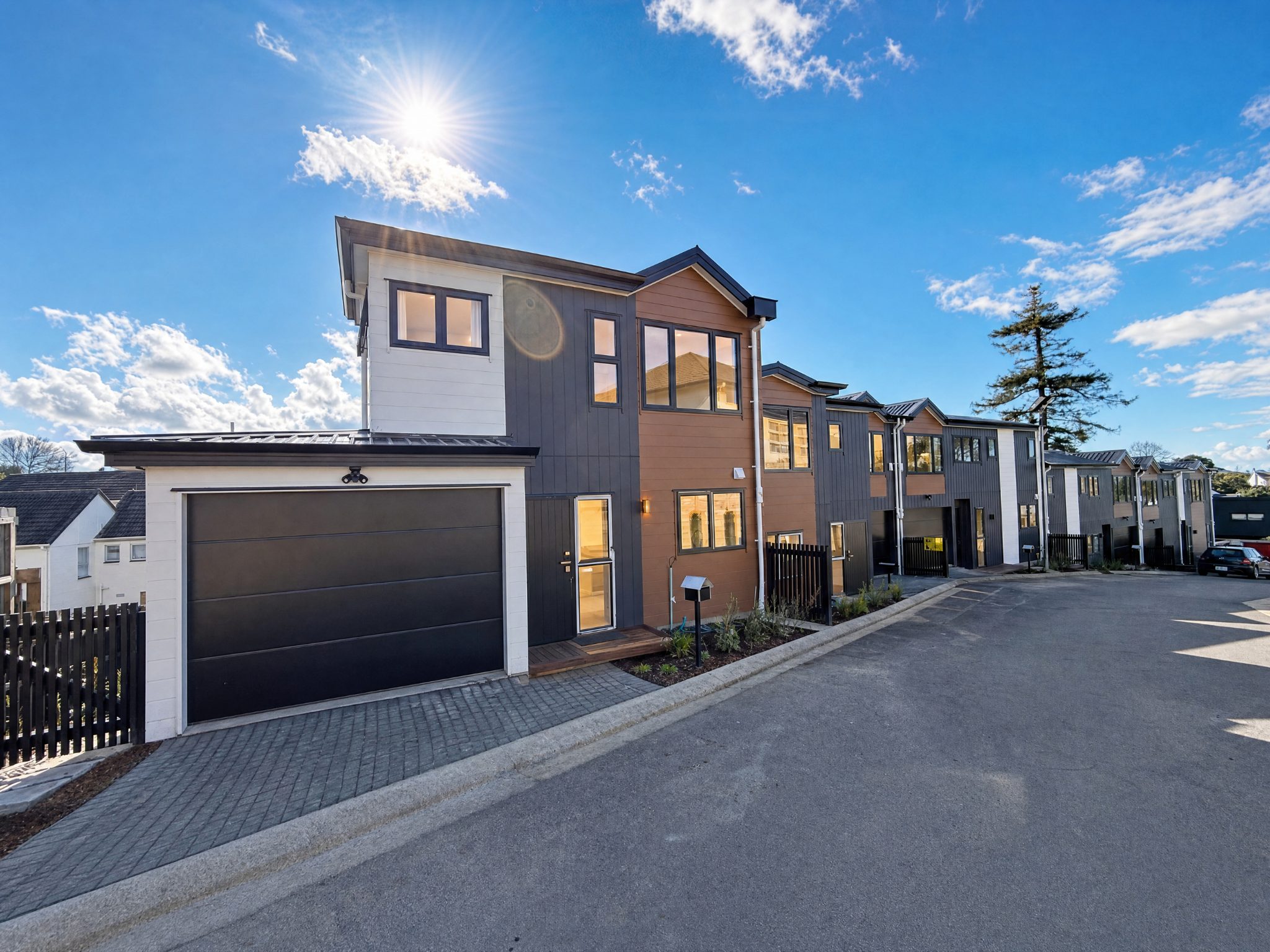 Brand-New in the Heart of Howick — slide 1