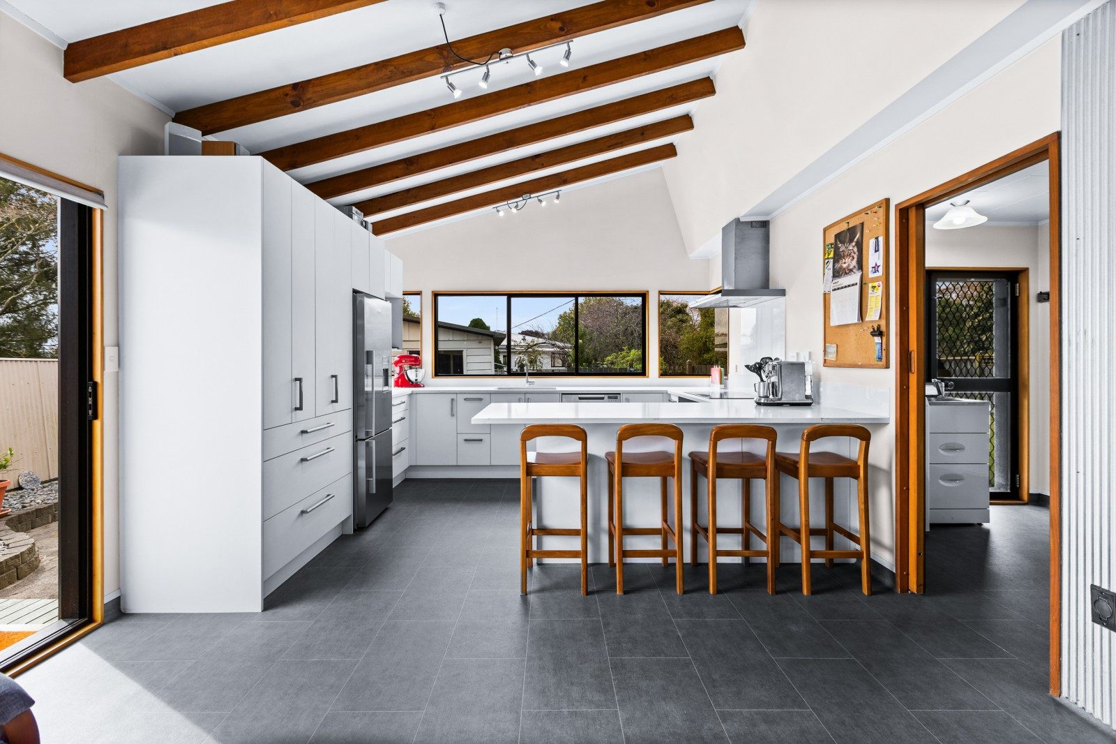 5 Bedrooms Plus Office — slide 2