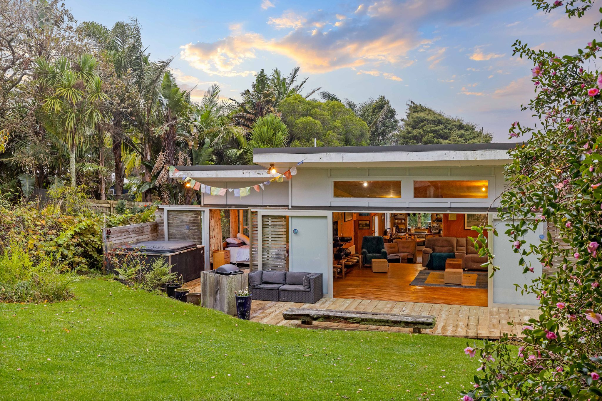 The Bethells Lifestyle. — slide 1