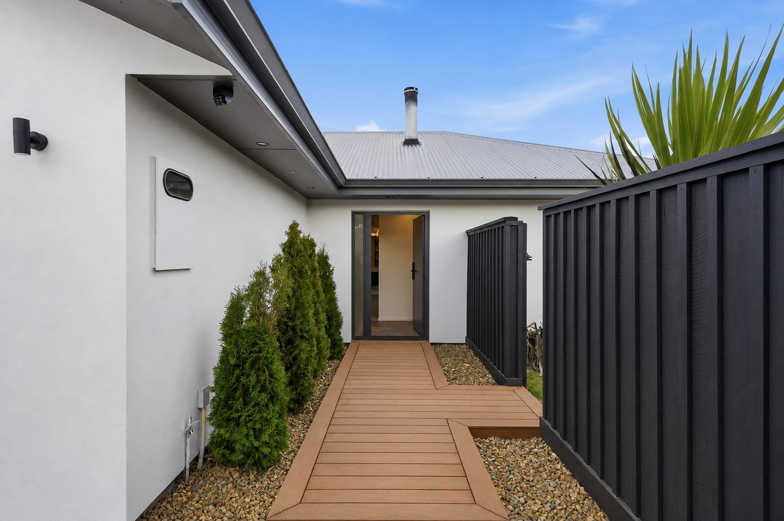Full Renovation on Large Land Parcel! — slide 2