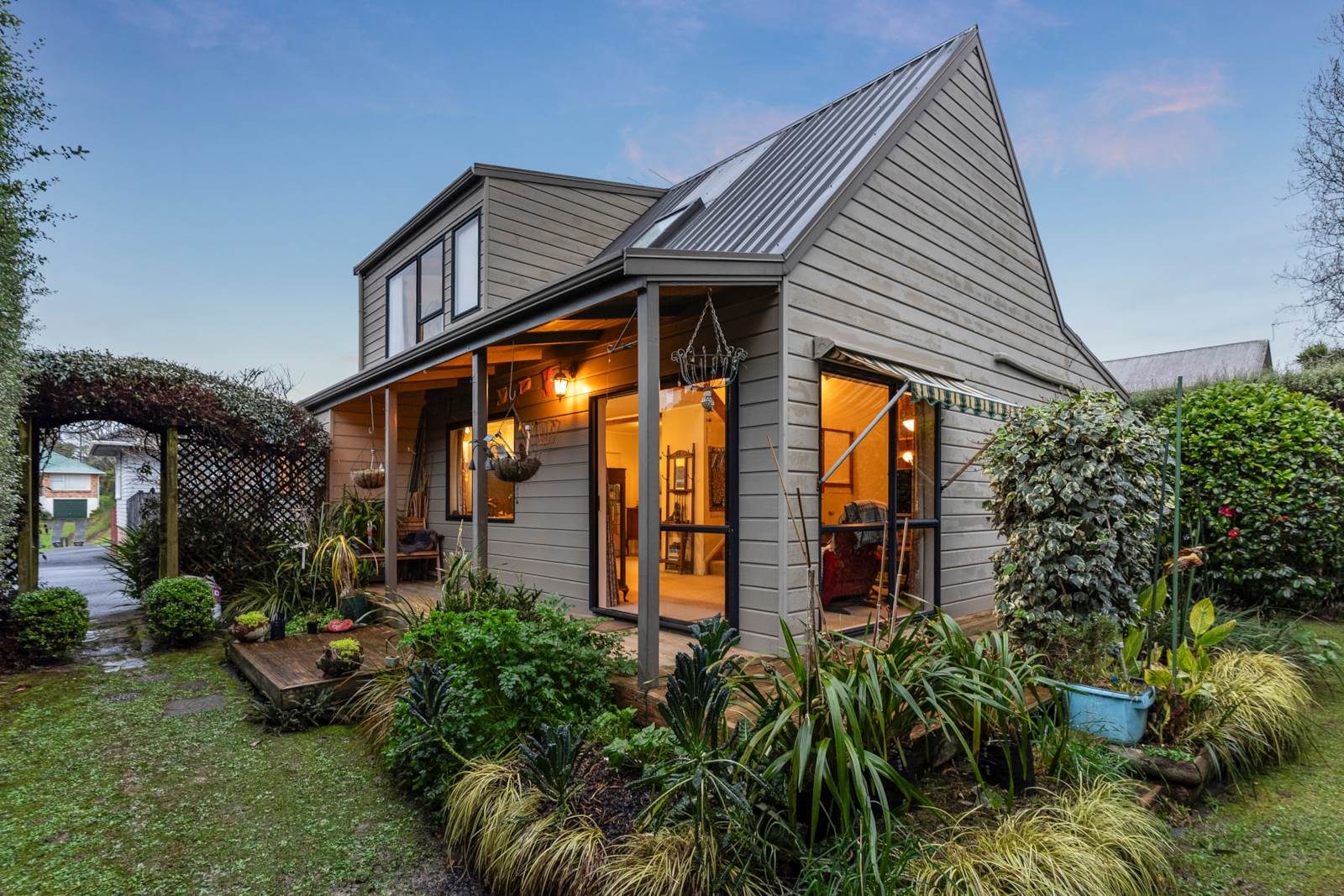 Good homes don't wait around — slide 2
