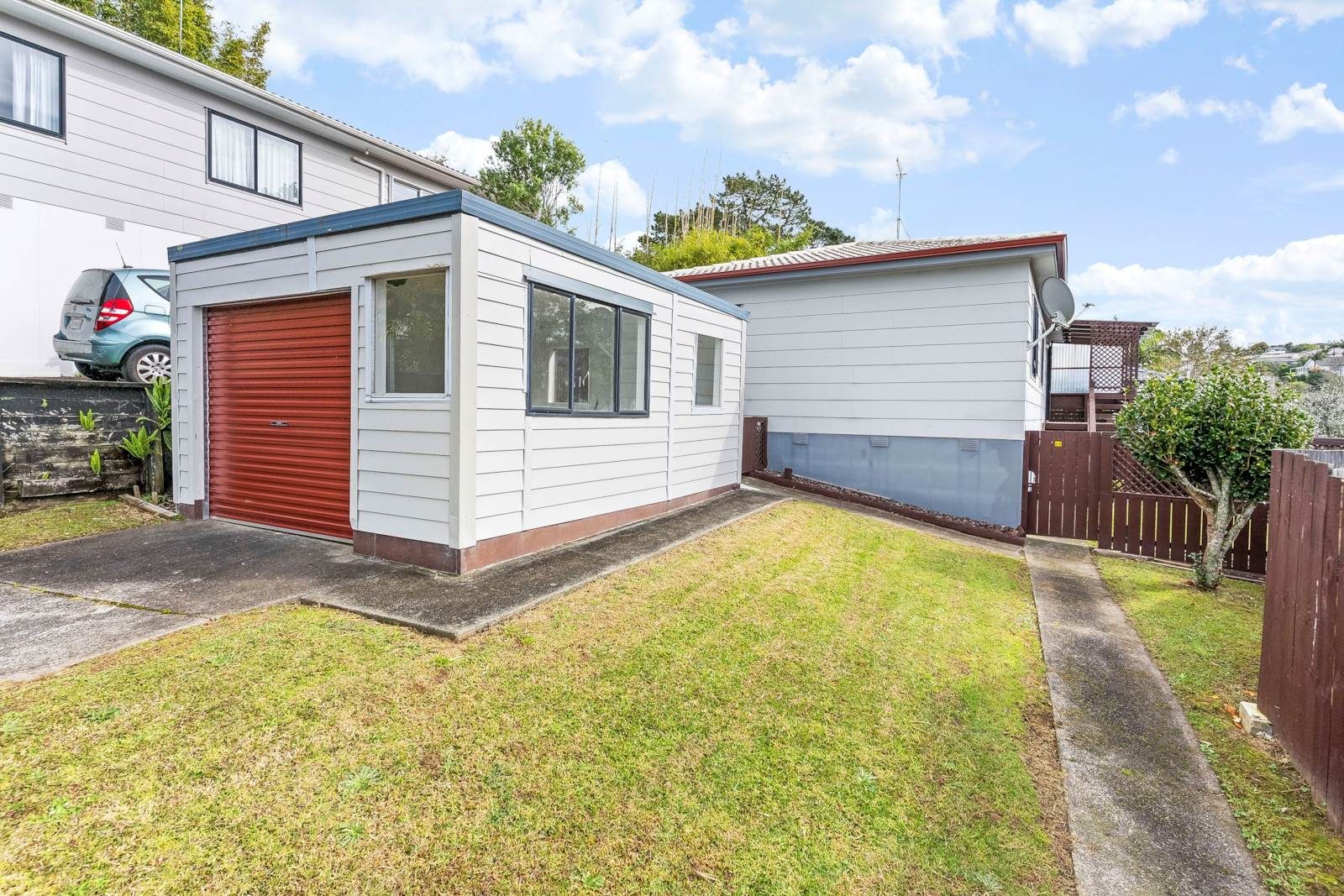 First Home - Freehold - Fenced - Fabulous — slide 25