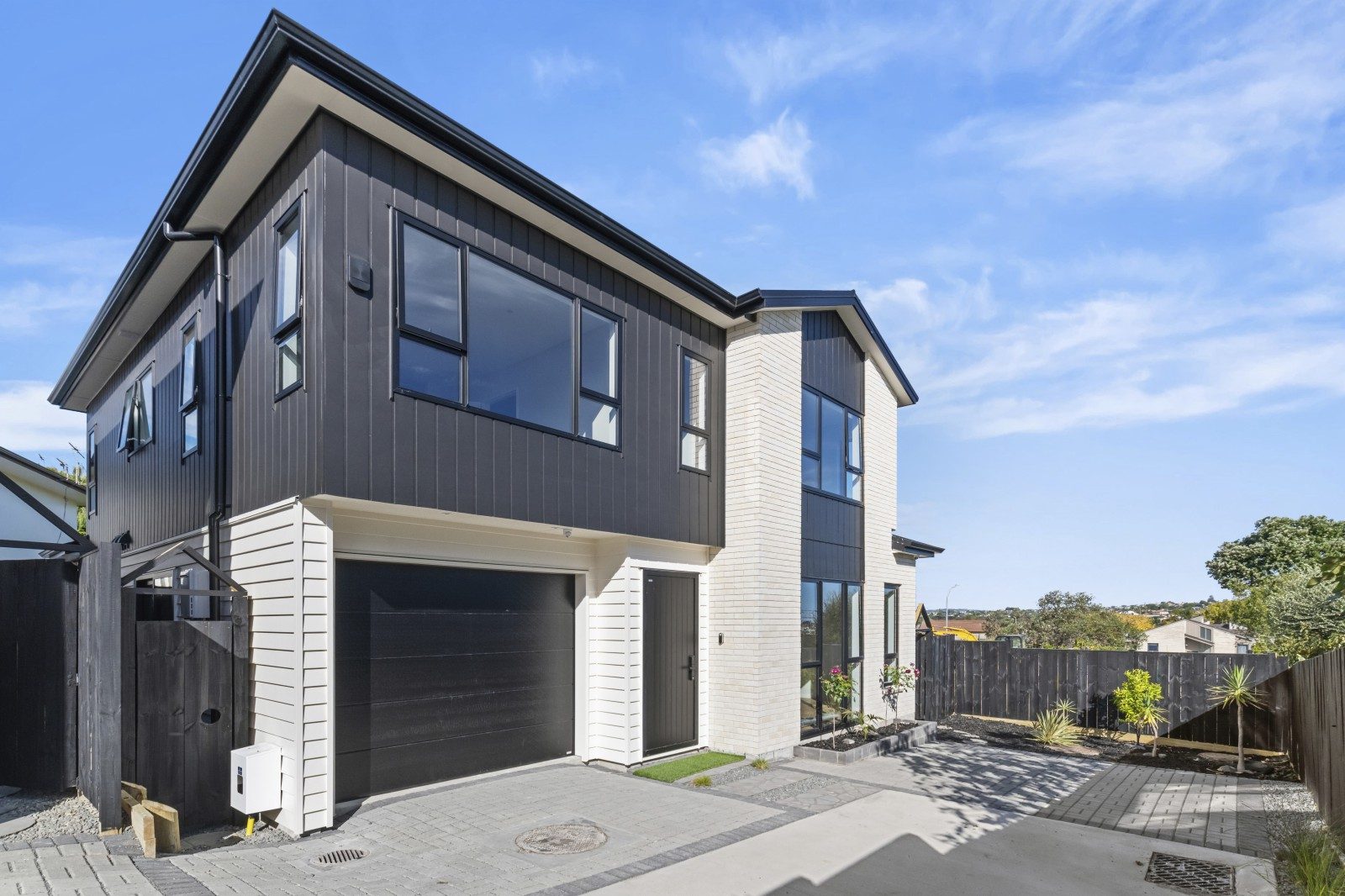 Coastal Elegance in Macleans — slide 21