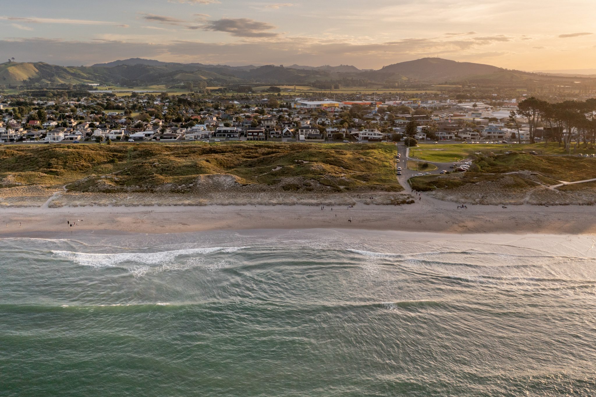Beach Luxury With Options To Develop — slide 34