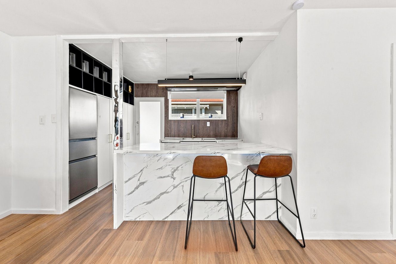 Low-Maintenance Luxury in the Heart of Sydenham — slide 2