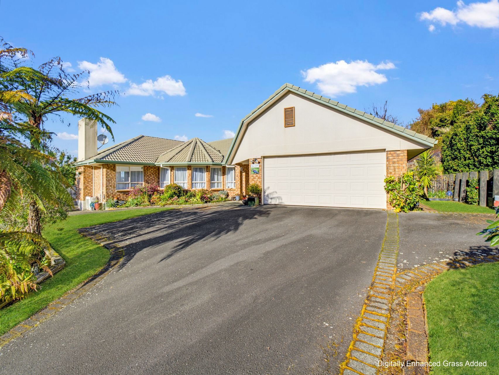 Tui Vista – Beautiful Views – Quality Home — slide 1